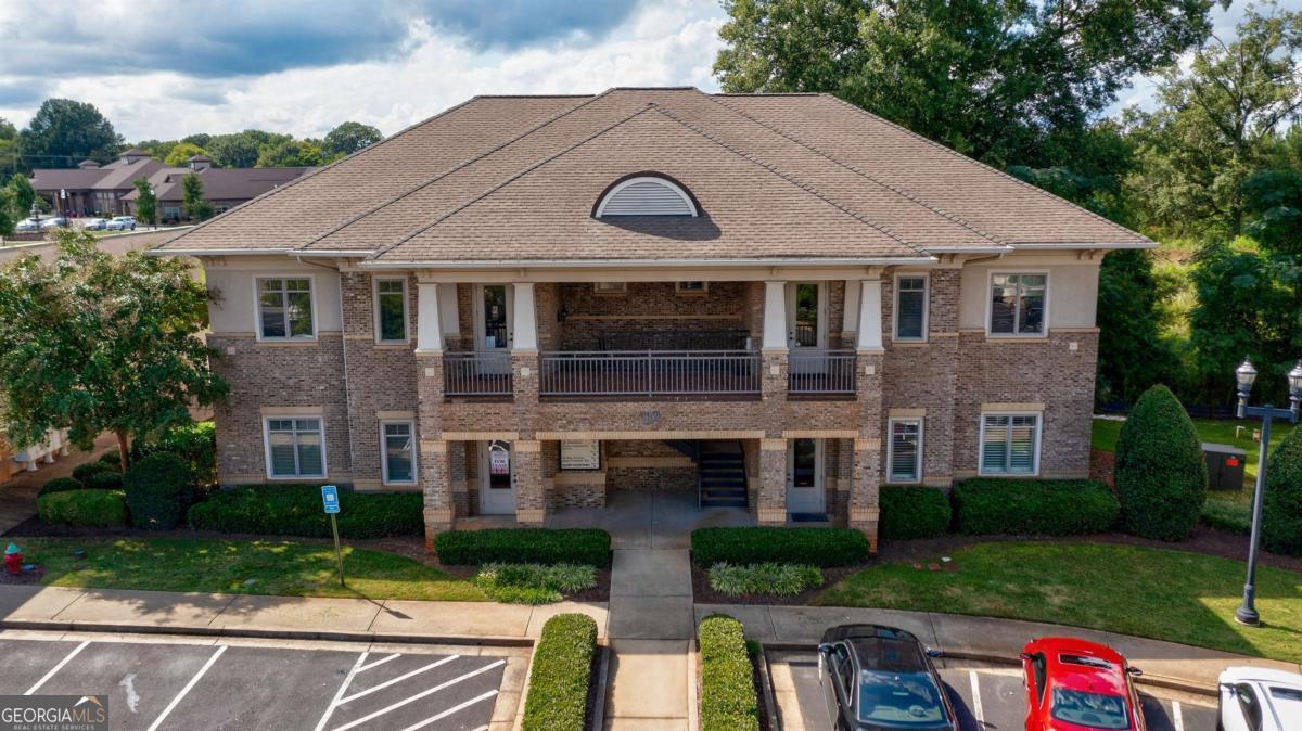 112 Harmony Xing Suite 3 — photo