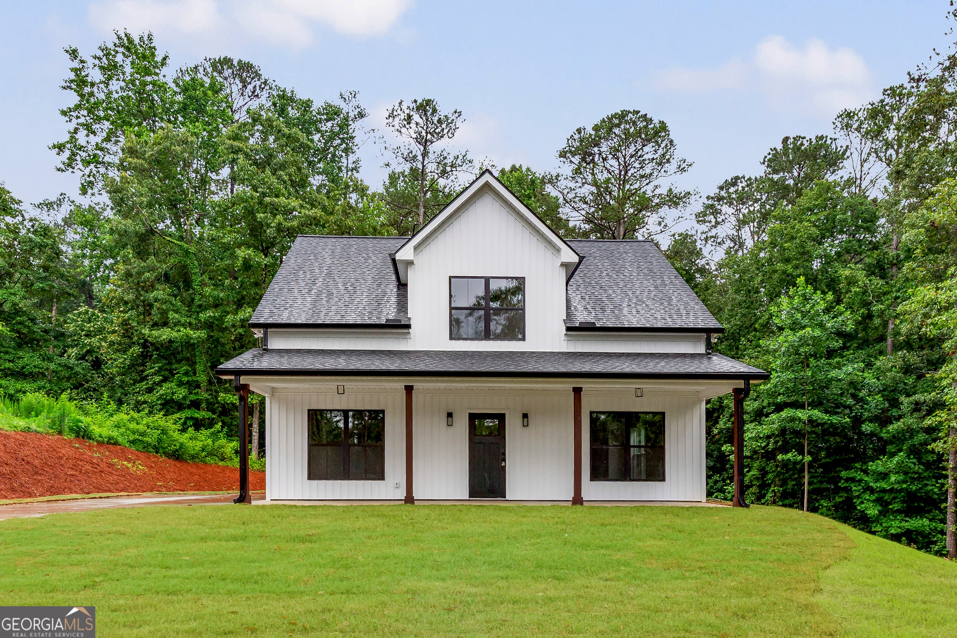 128 Creek Dr — photo