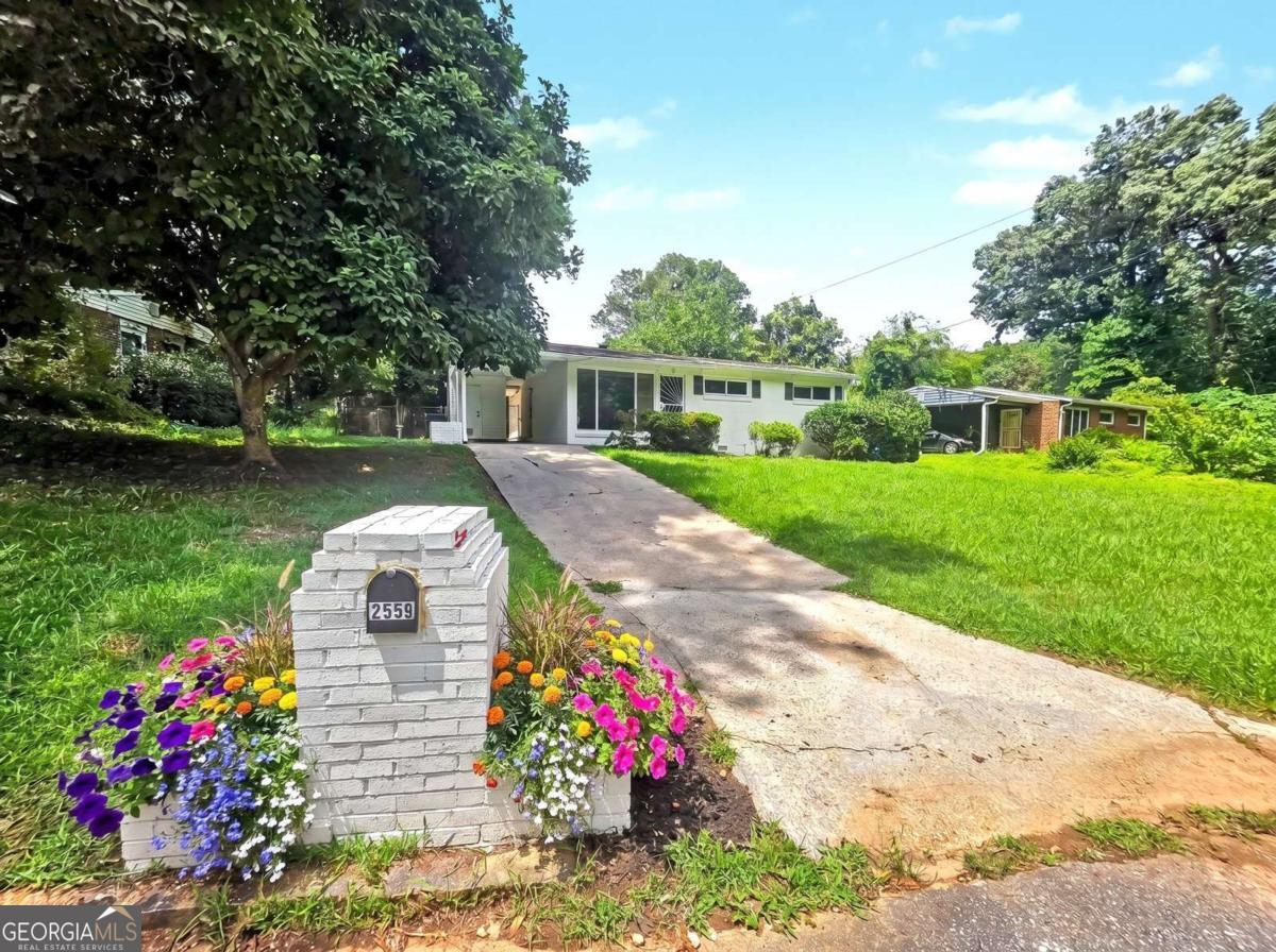2559 Dale Creek Dr NW — photo