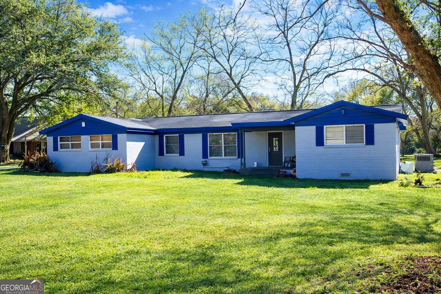 3108 Leggett Dr — photo