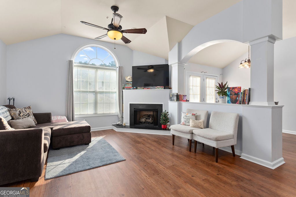 1395 Orchard Park Dr — photo