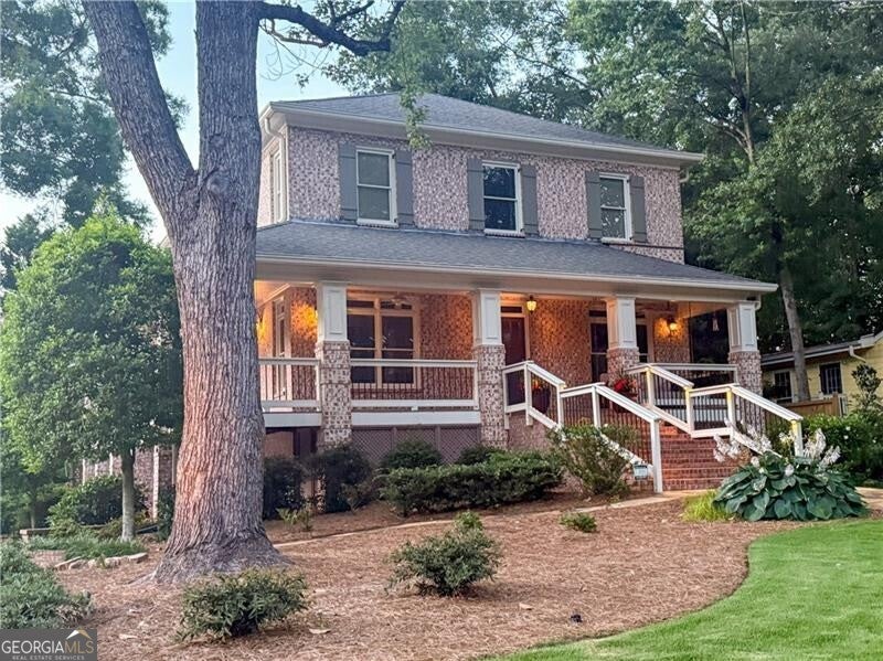 1372 Noel Dr NE — photo