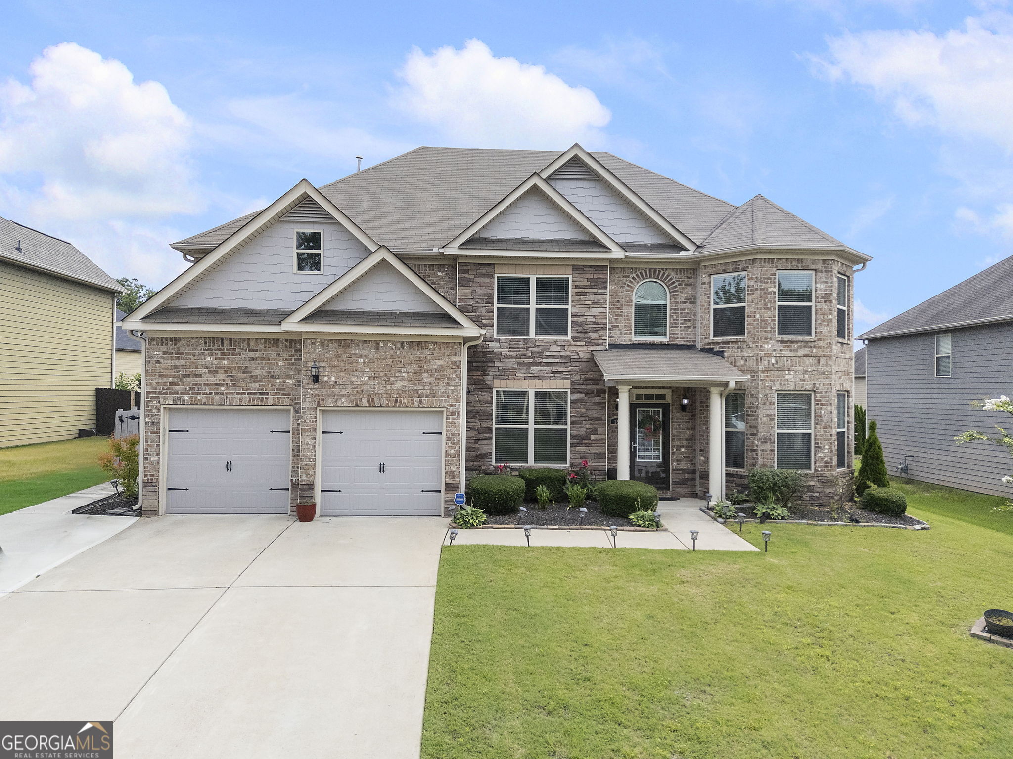 195 Echols Way — photo