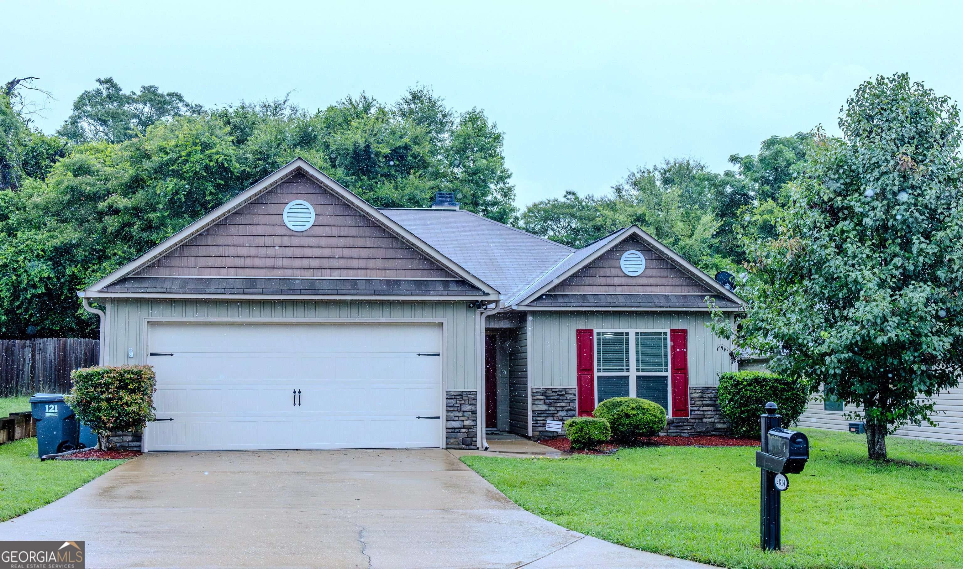 2814 Nancy Dr — photo