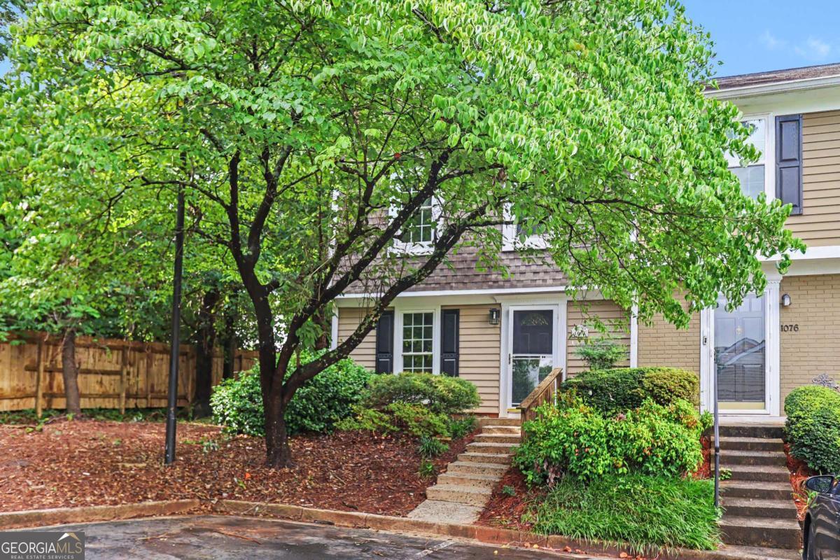 1074 New Haven Dr SW — photo