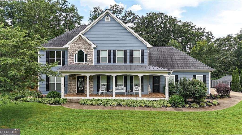 114 Hardwood Ln — photo
