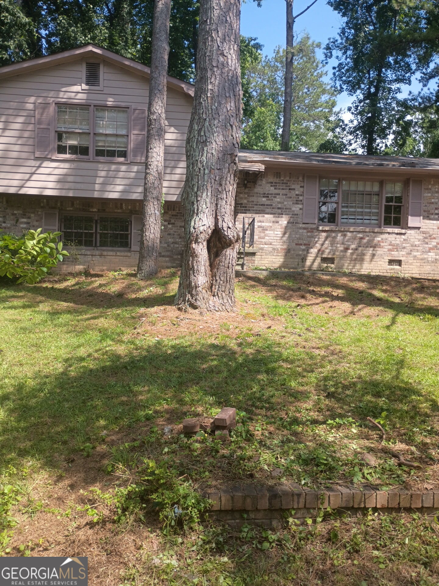 2930 Carriage Ln — photo
