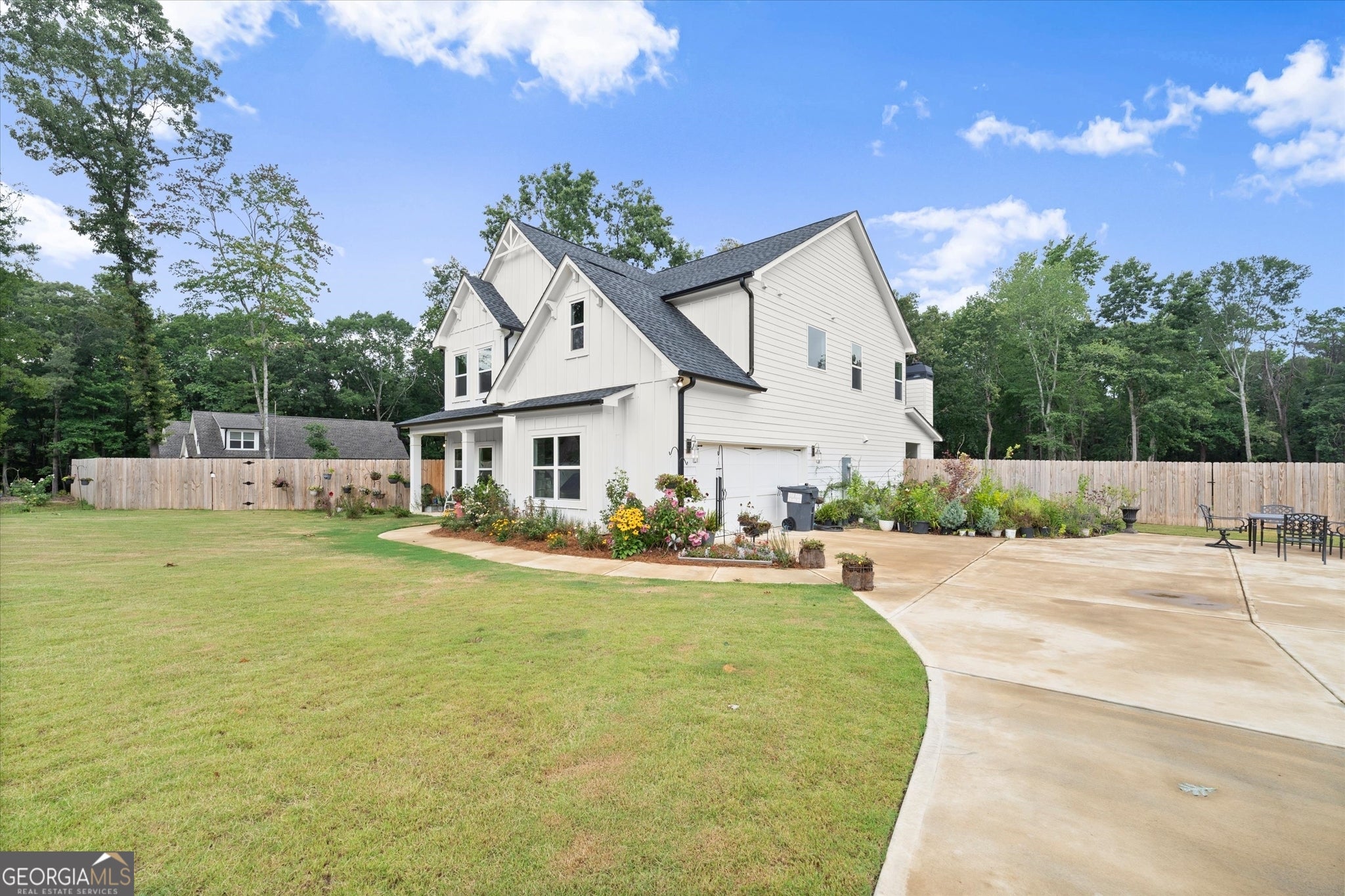 4947 Emory Griffin Rd — photo