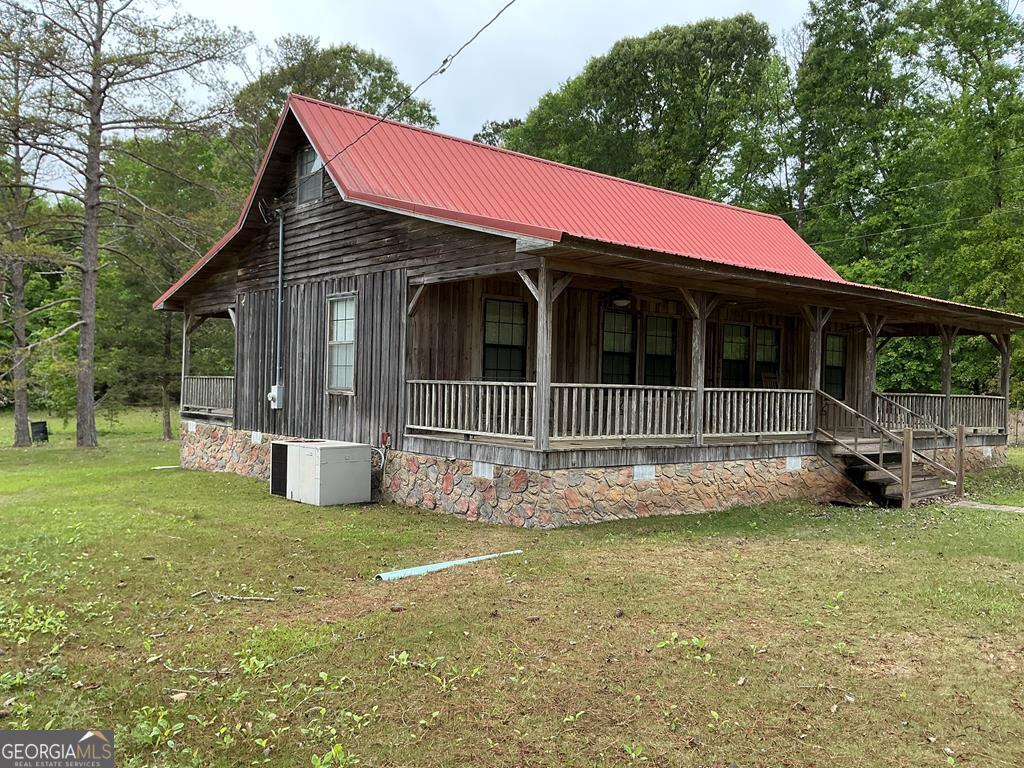 135 Woodland Dr — photo
