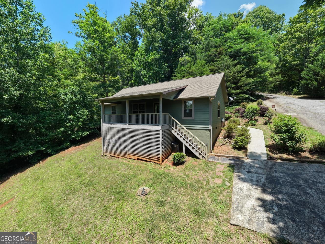 2270 Valley View Dr — photo