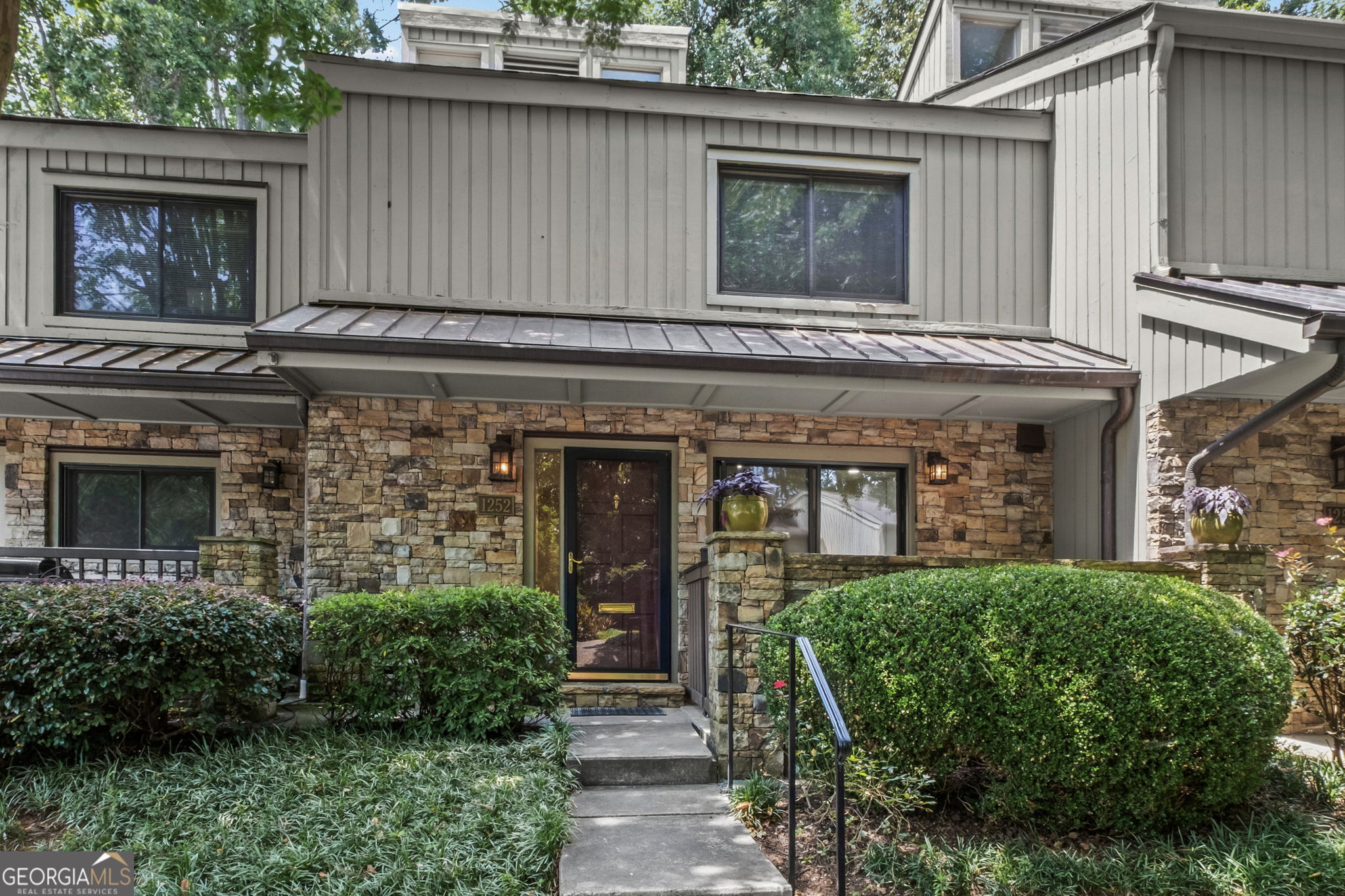 1252 Druid Knoll Dr NE — photo