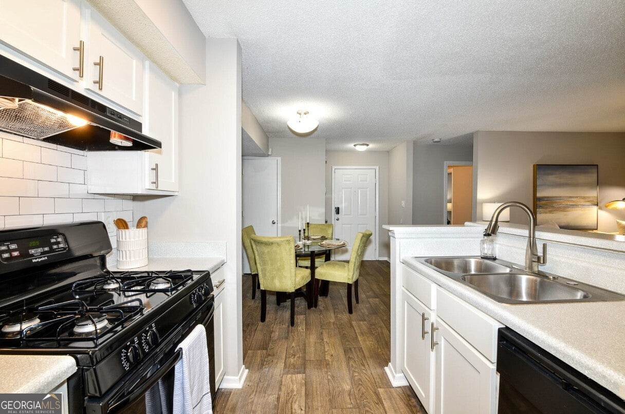 670 Thornton Rd 507 — photo