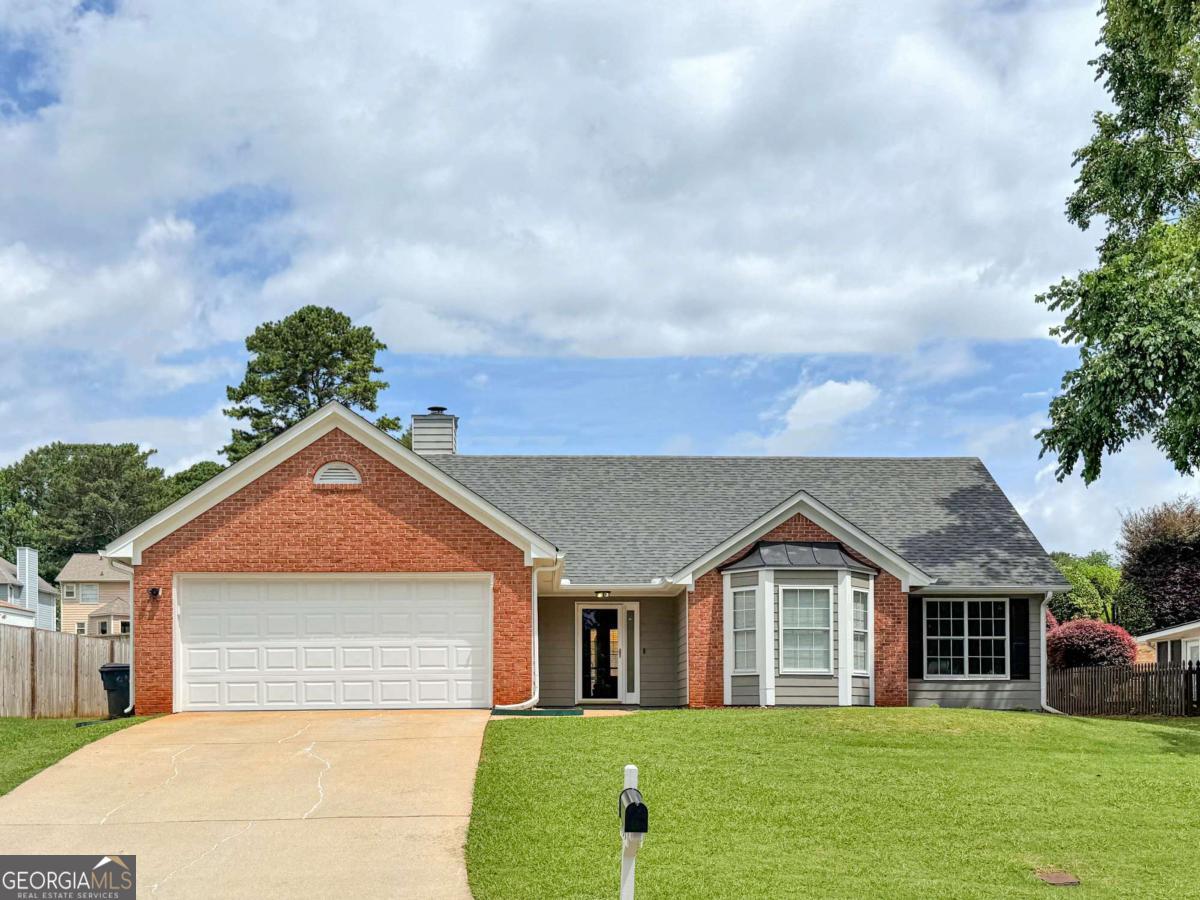 1435 Wheatfield Dr — photo