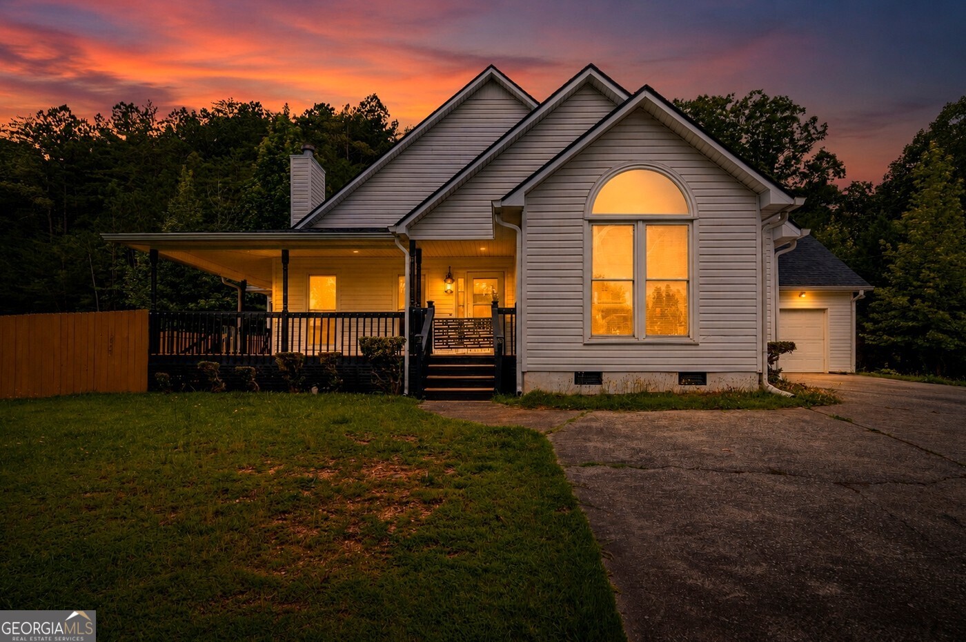 529 Cassville White Rd — photo