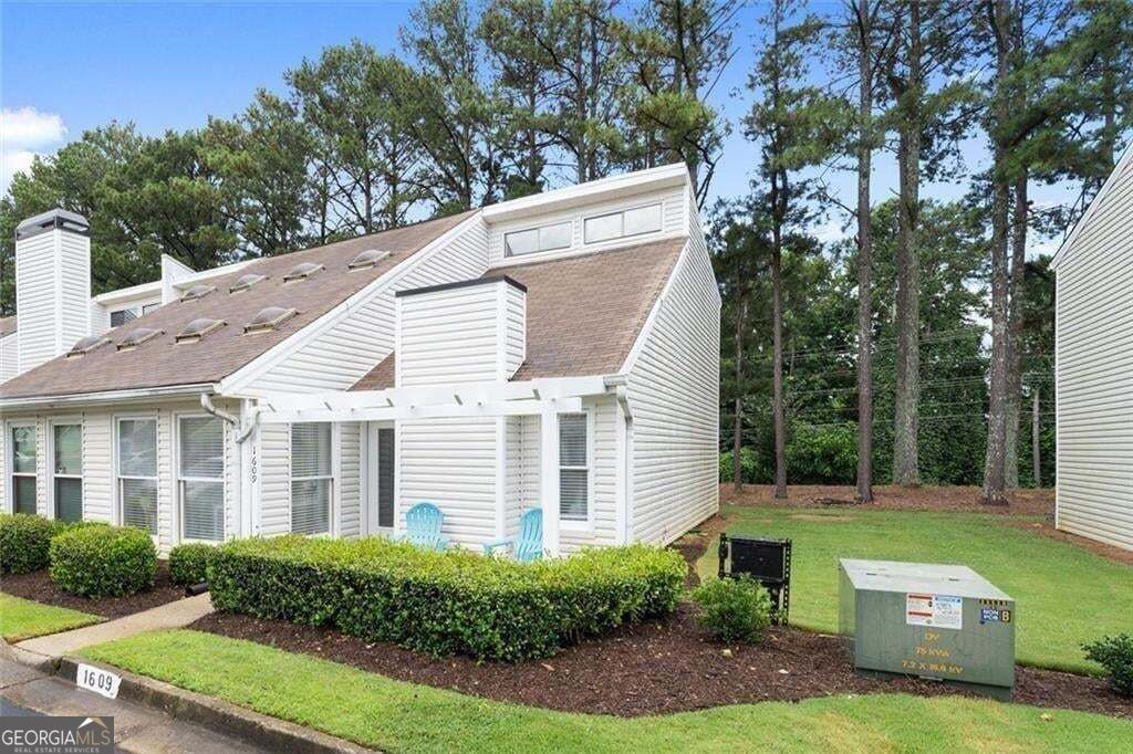 1609 Homestead Trl — photo