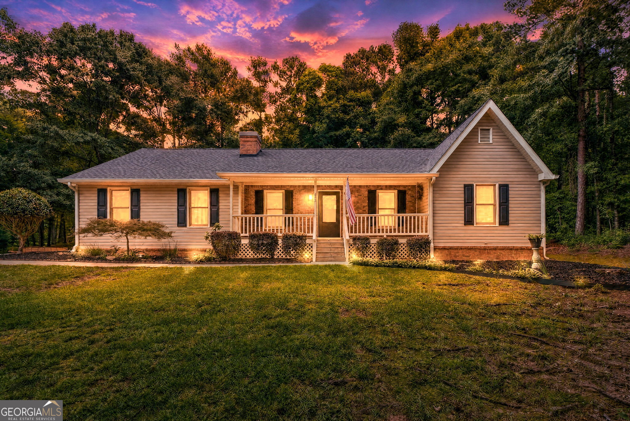 275 Pine Tree Ln — photo