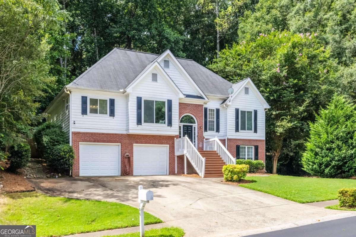 106 Hearthstone Dr — photo