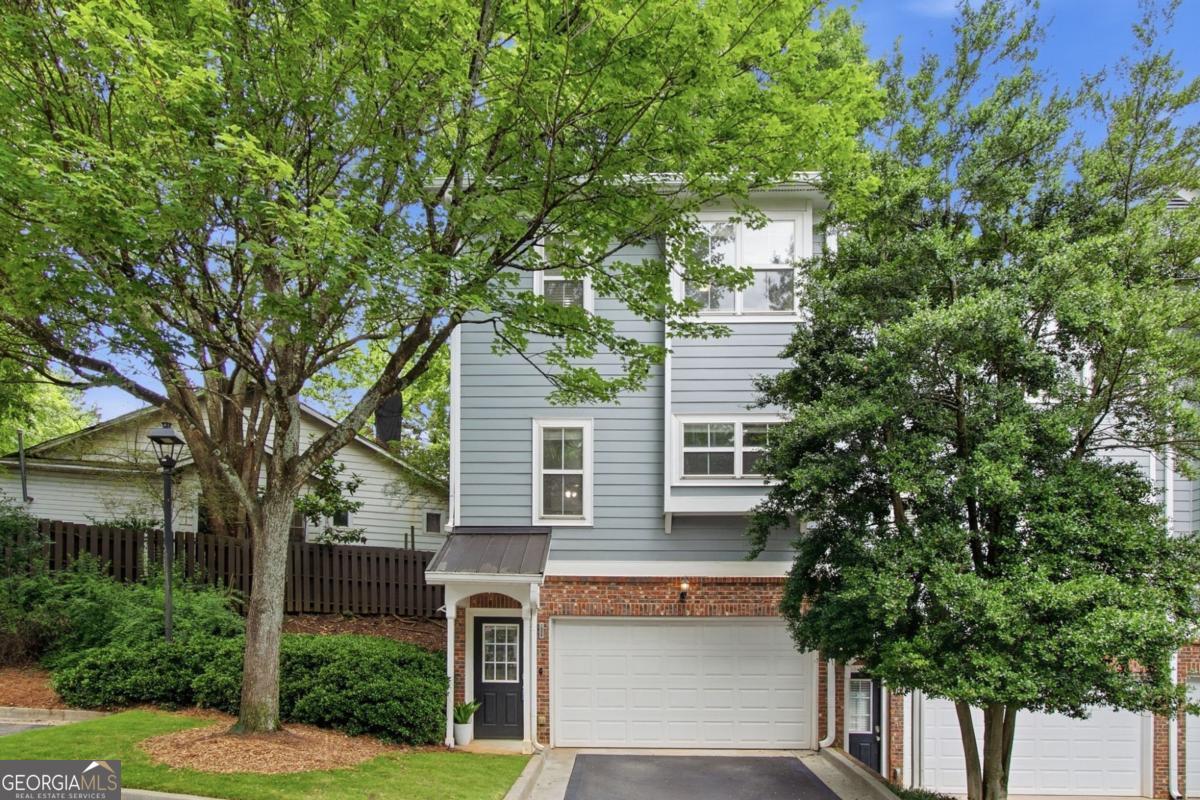 234 Carlyle Park Dr NE — photo