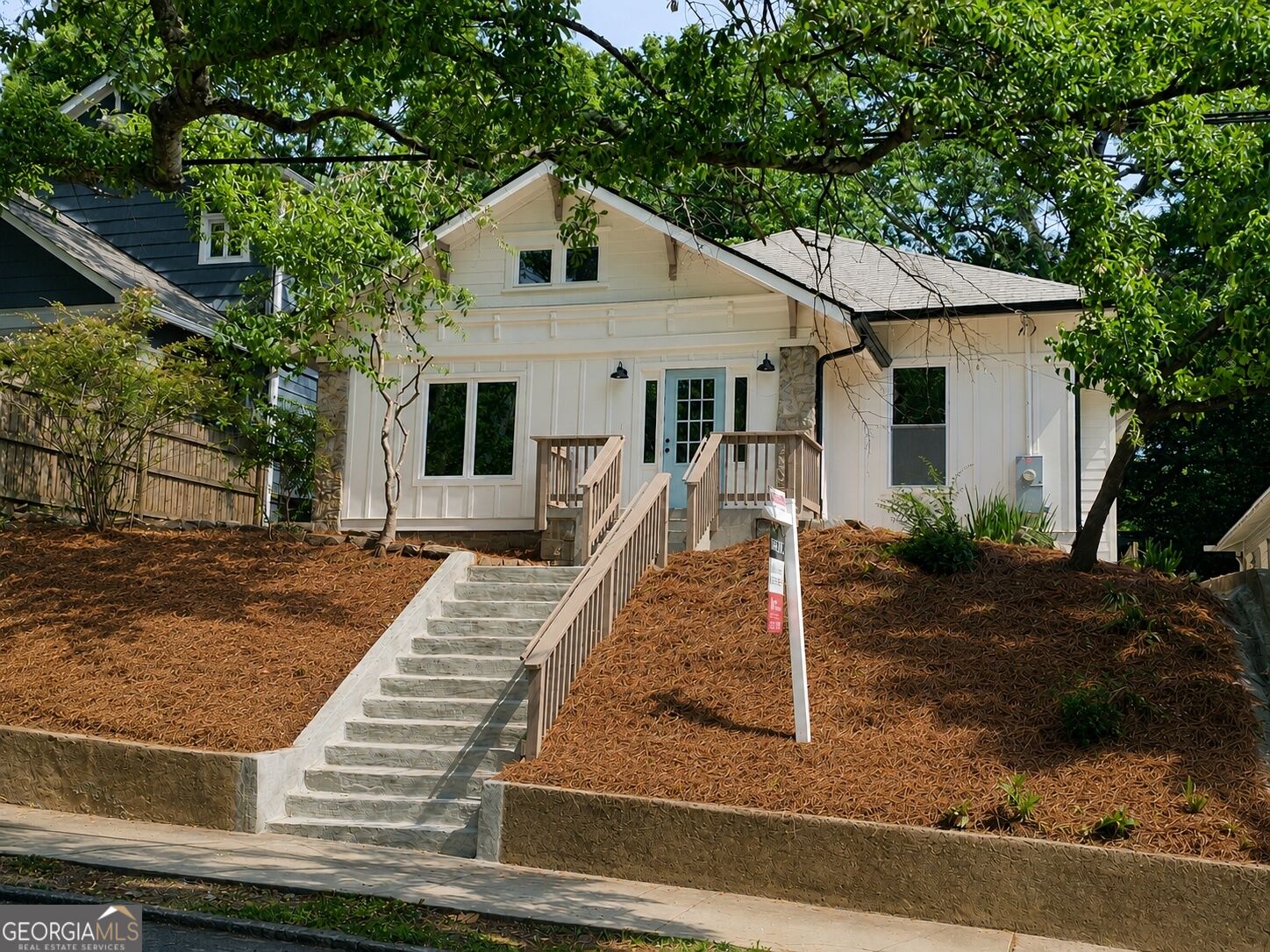 1316 Mclendon Ave NE — photo