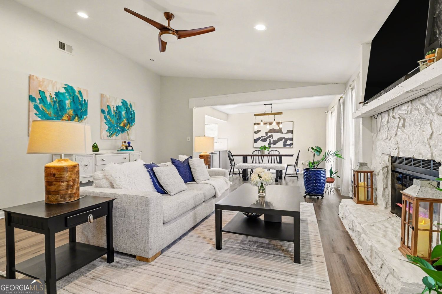 1370 Terramont Dr — photo