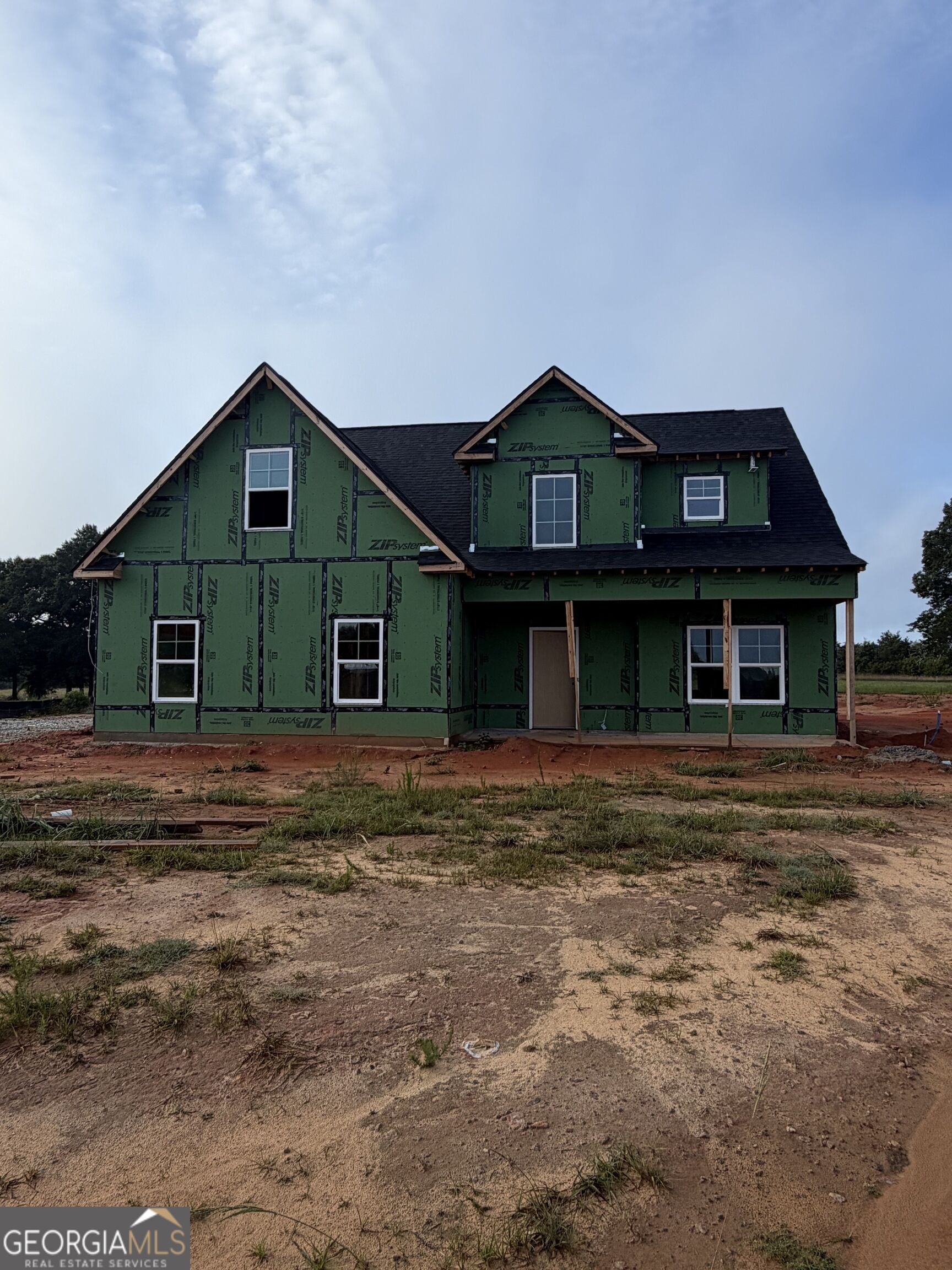 320 Colvin Dr — photo