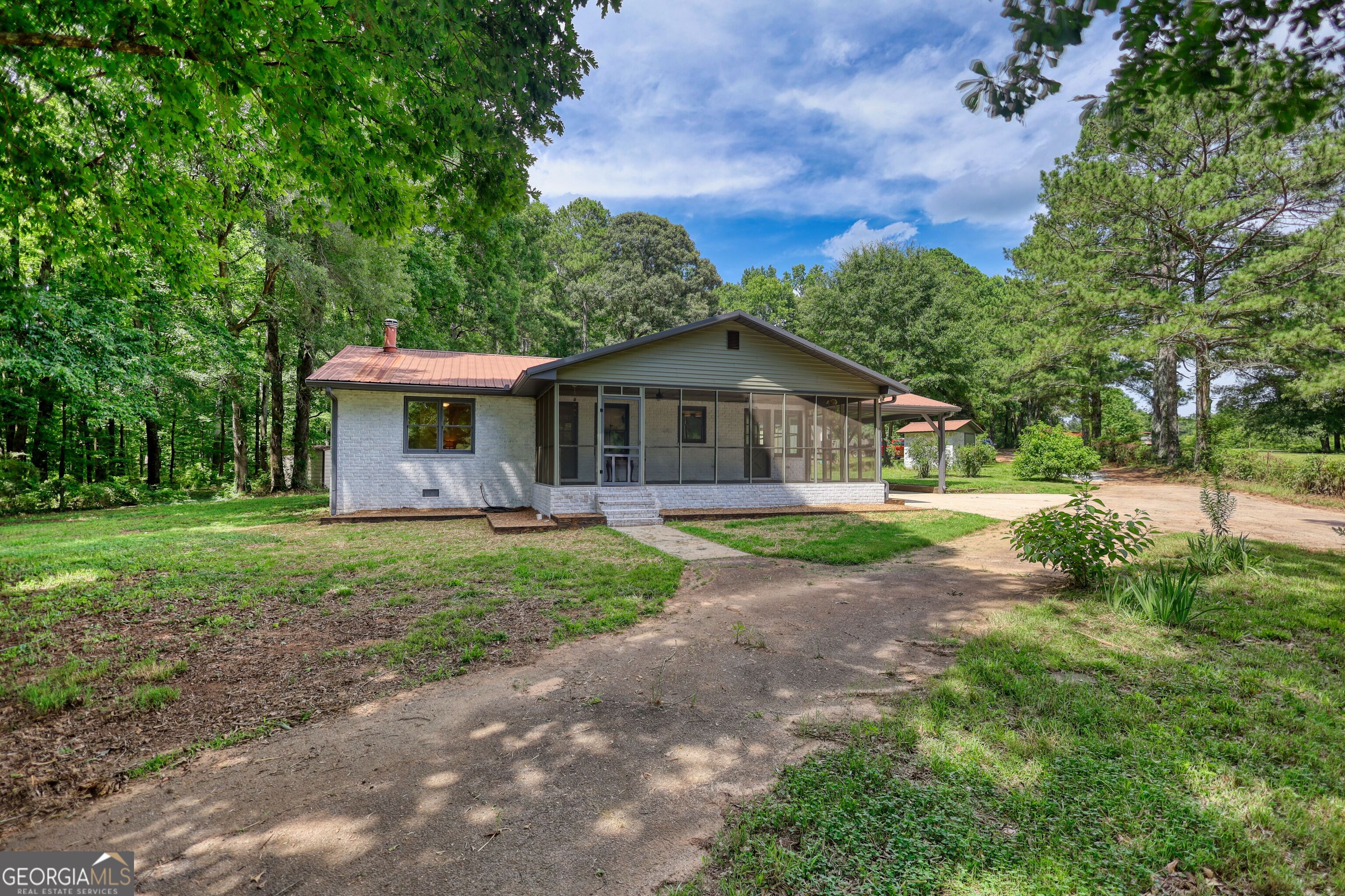 2217 Meadows Rd — photo