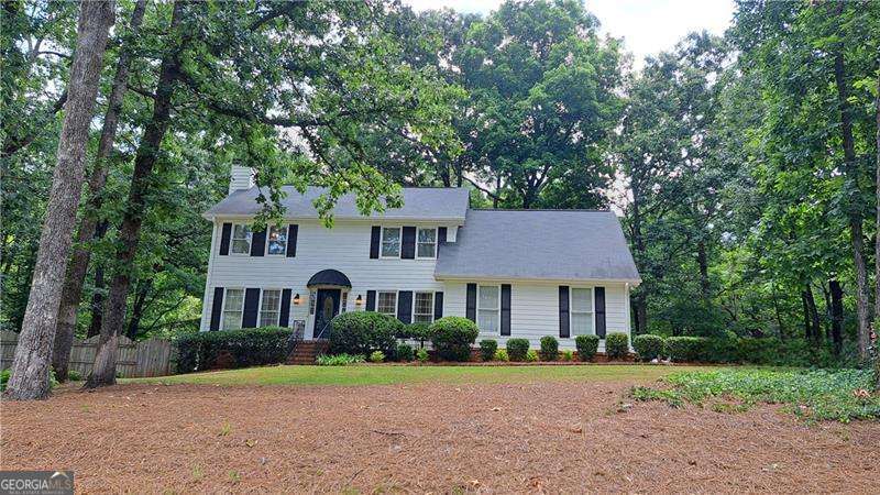 110 Acorn Dr — photo