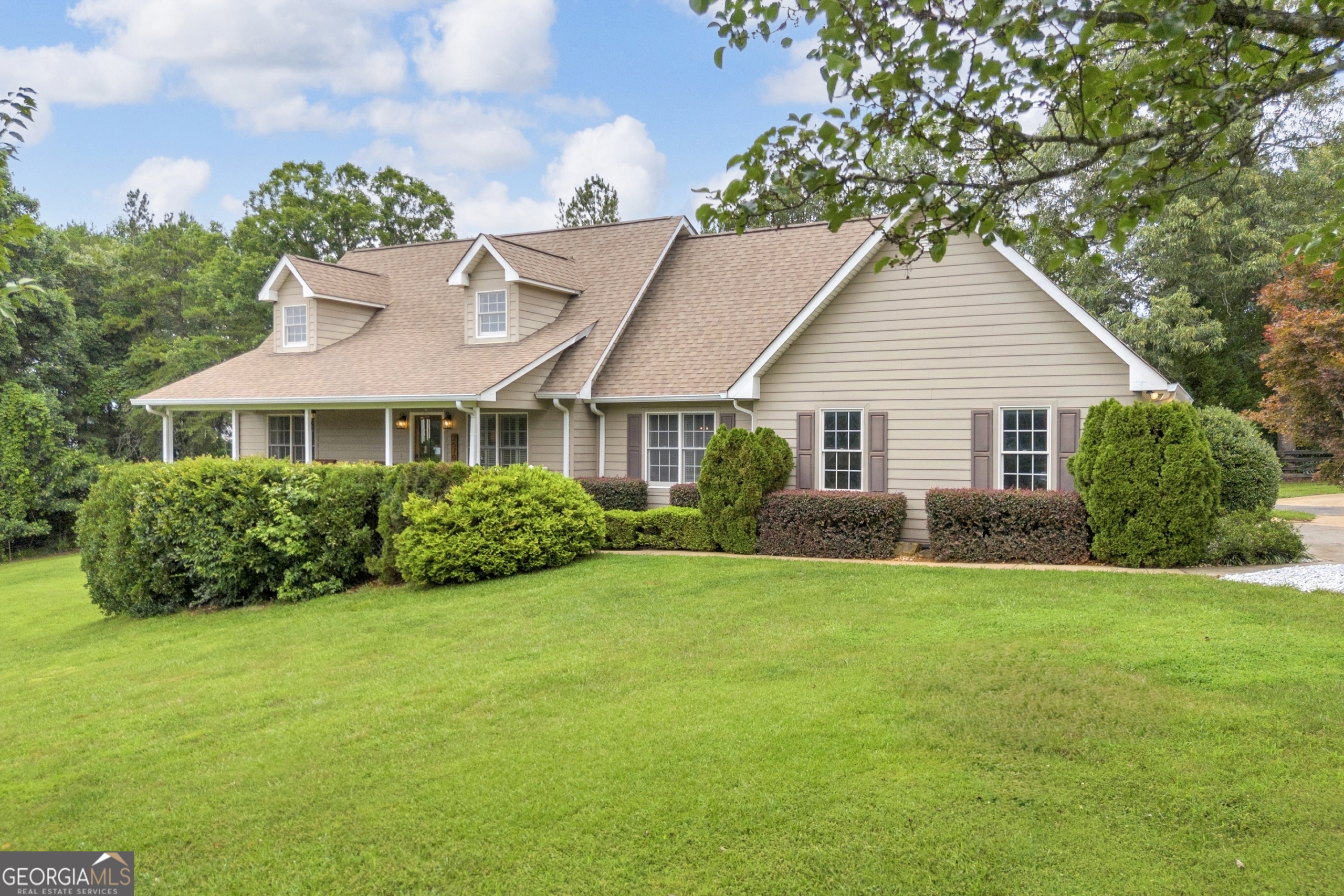 2570 Castleberry Bridge Rd — photo