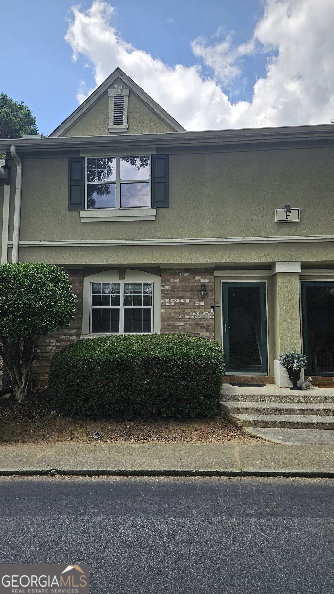 6900 Roswell Rd F9 — photo