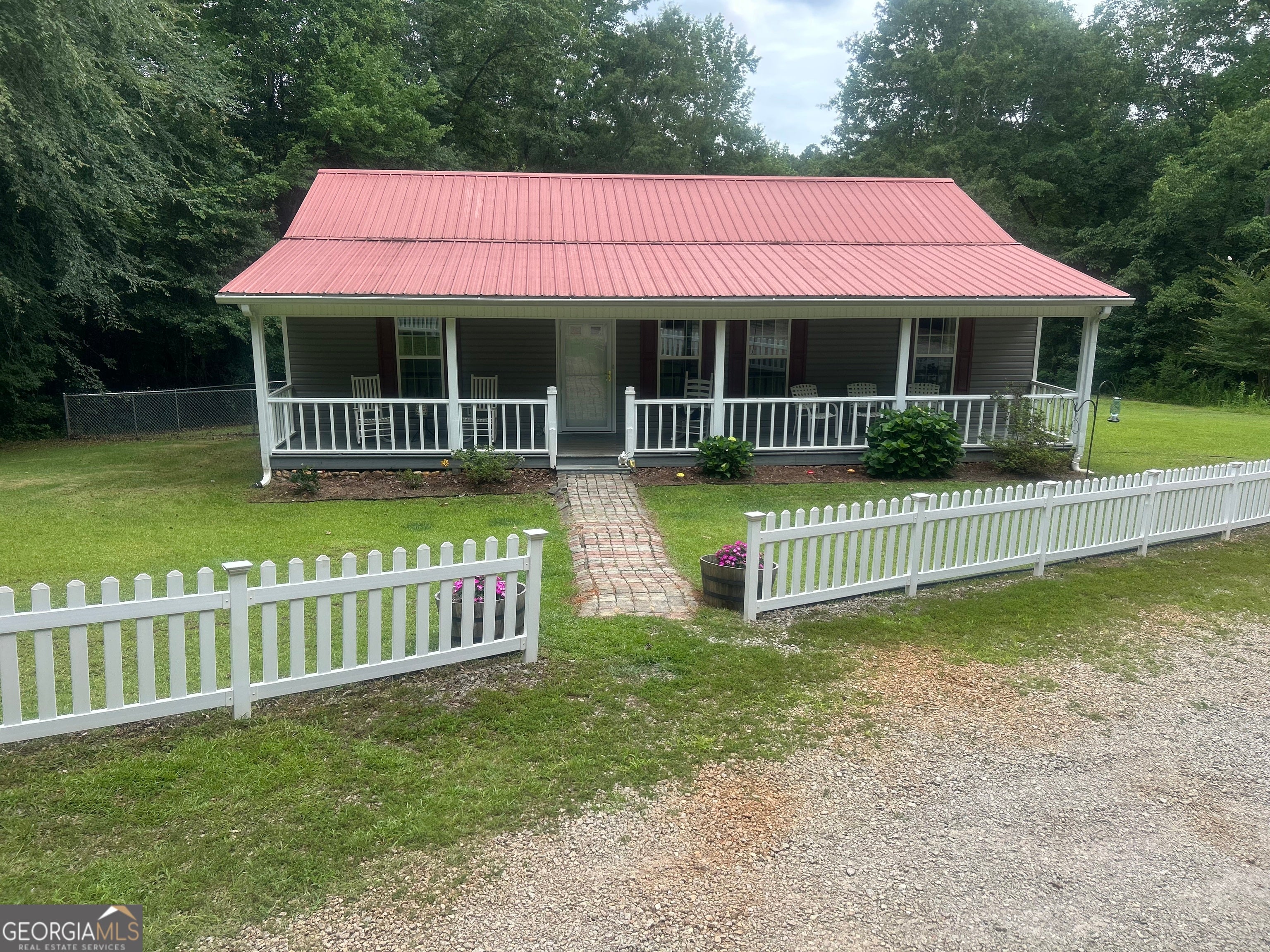 840 Folds Rd — photo