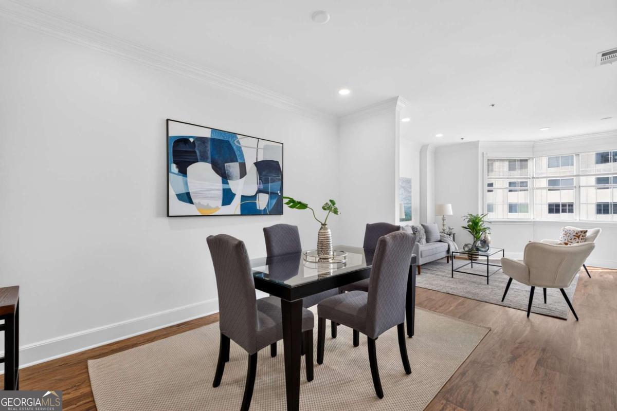 2499 Peachtree Rd NE 508 — photo