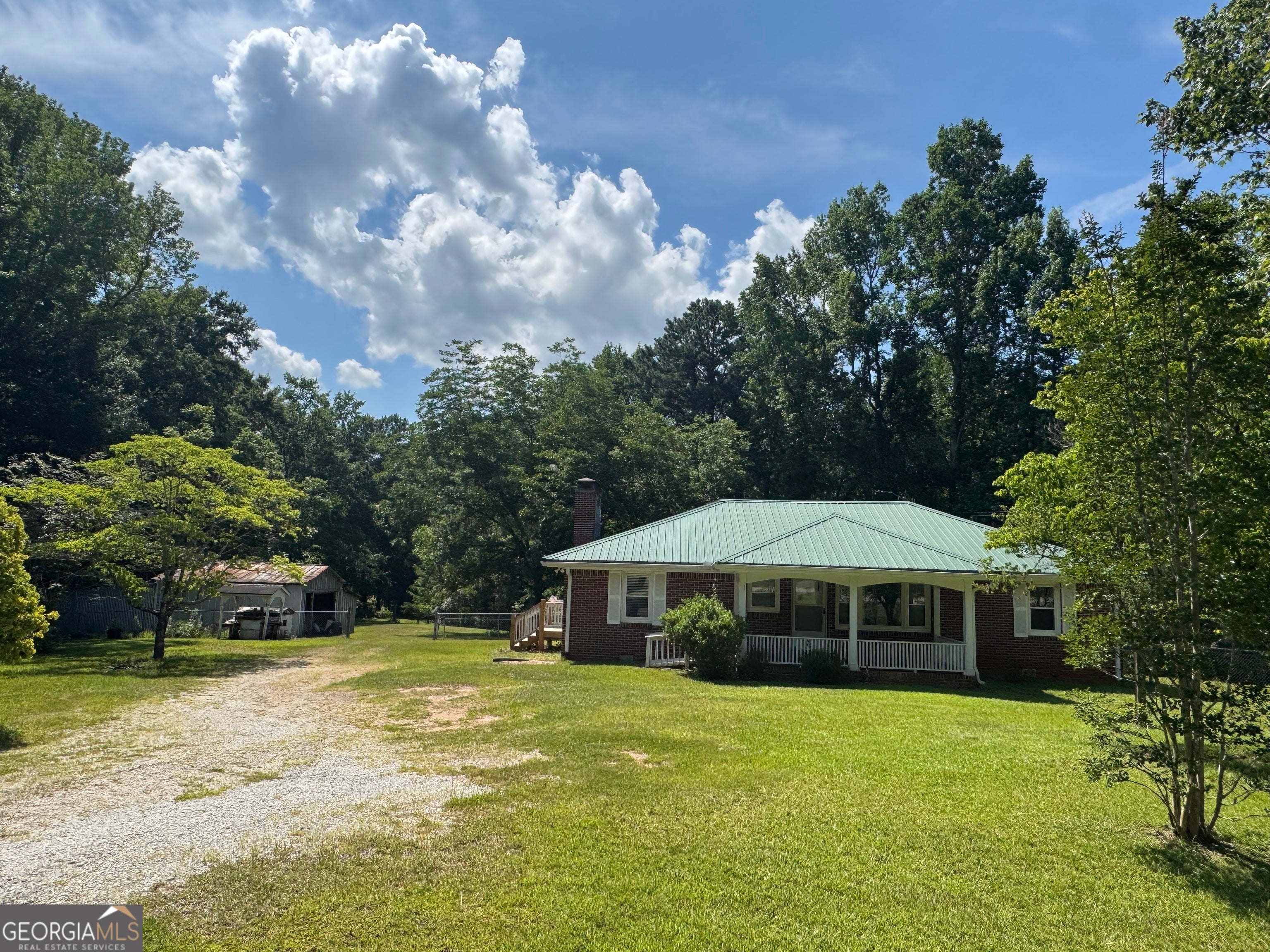 904 Eastside School Rd — photo