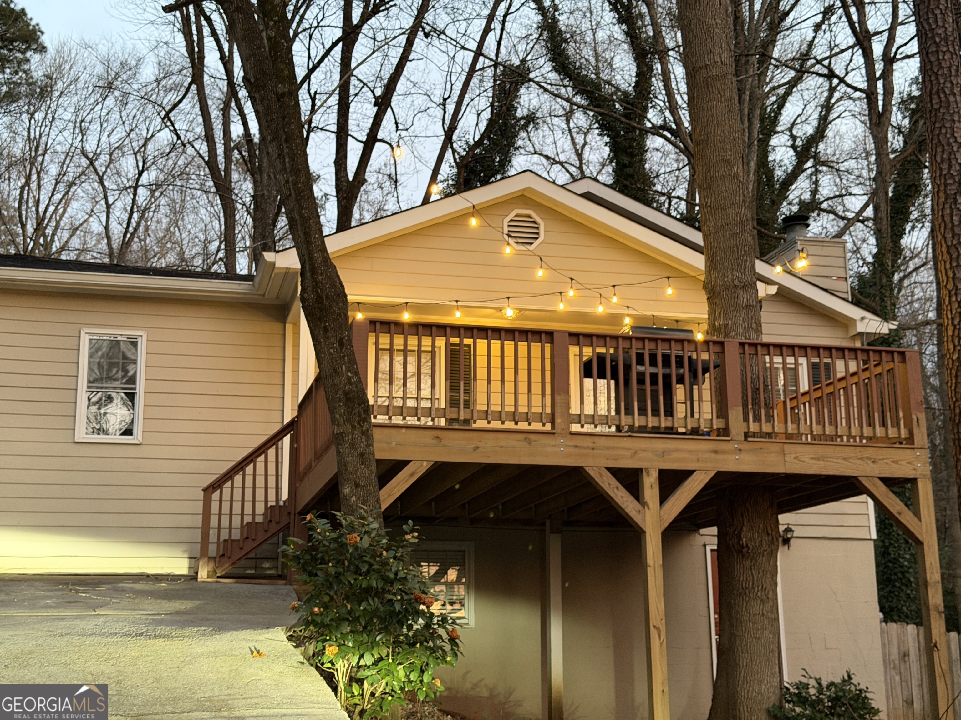4416 Cary Dr — photo