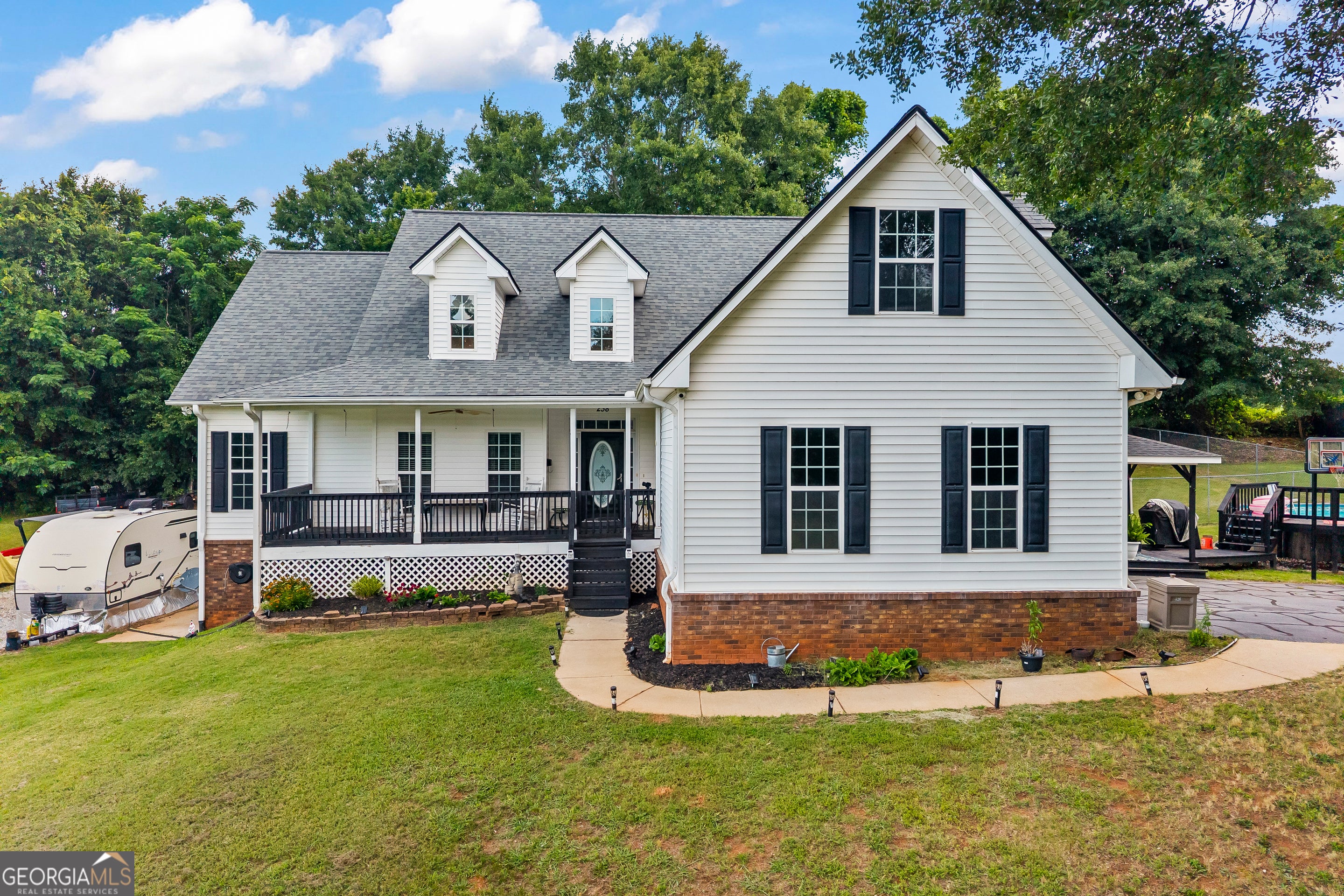 238 Apple Valley Rd — photo