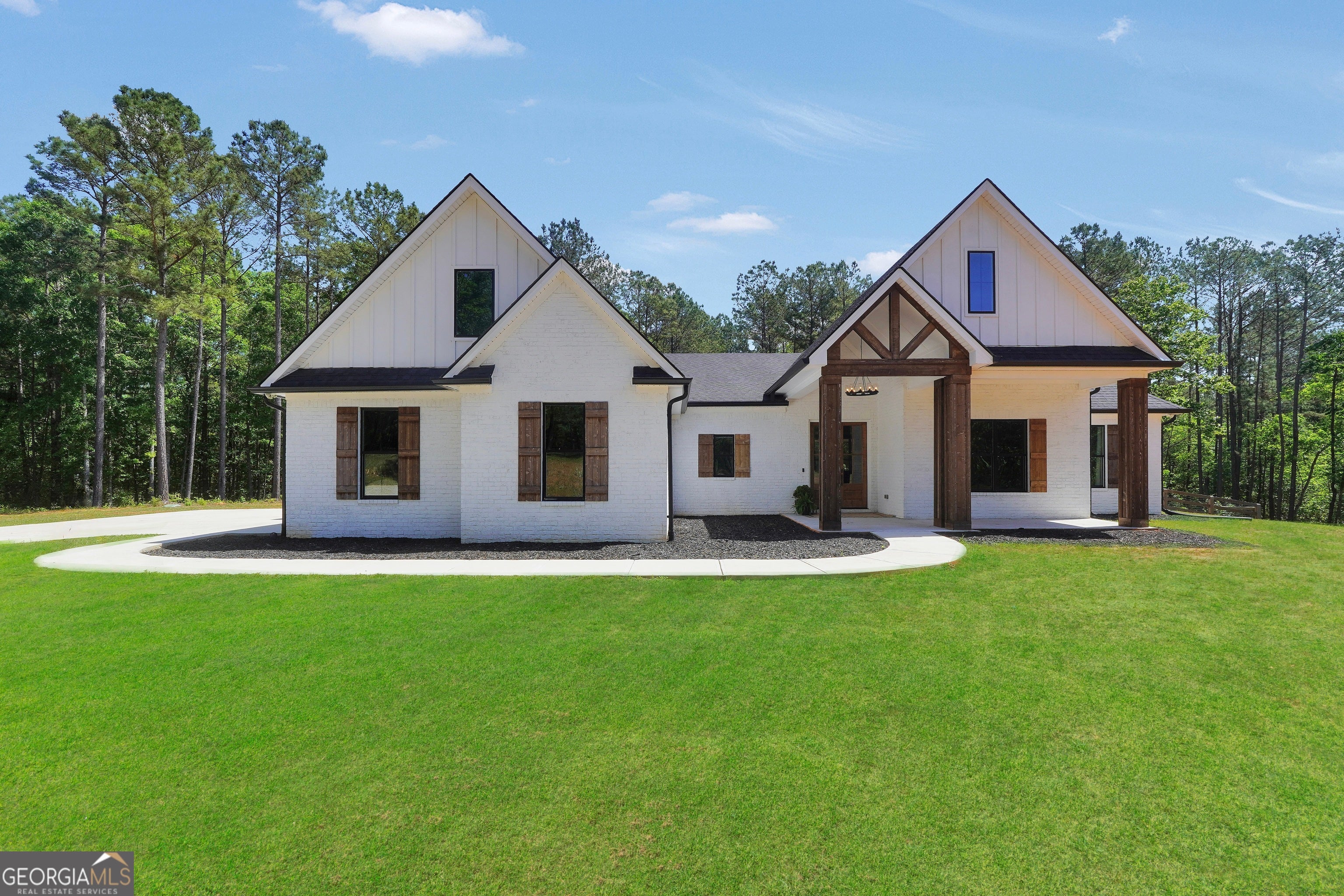 787 Silver Dollar Rd — photo