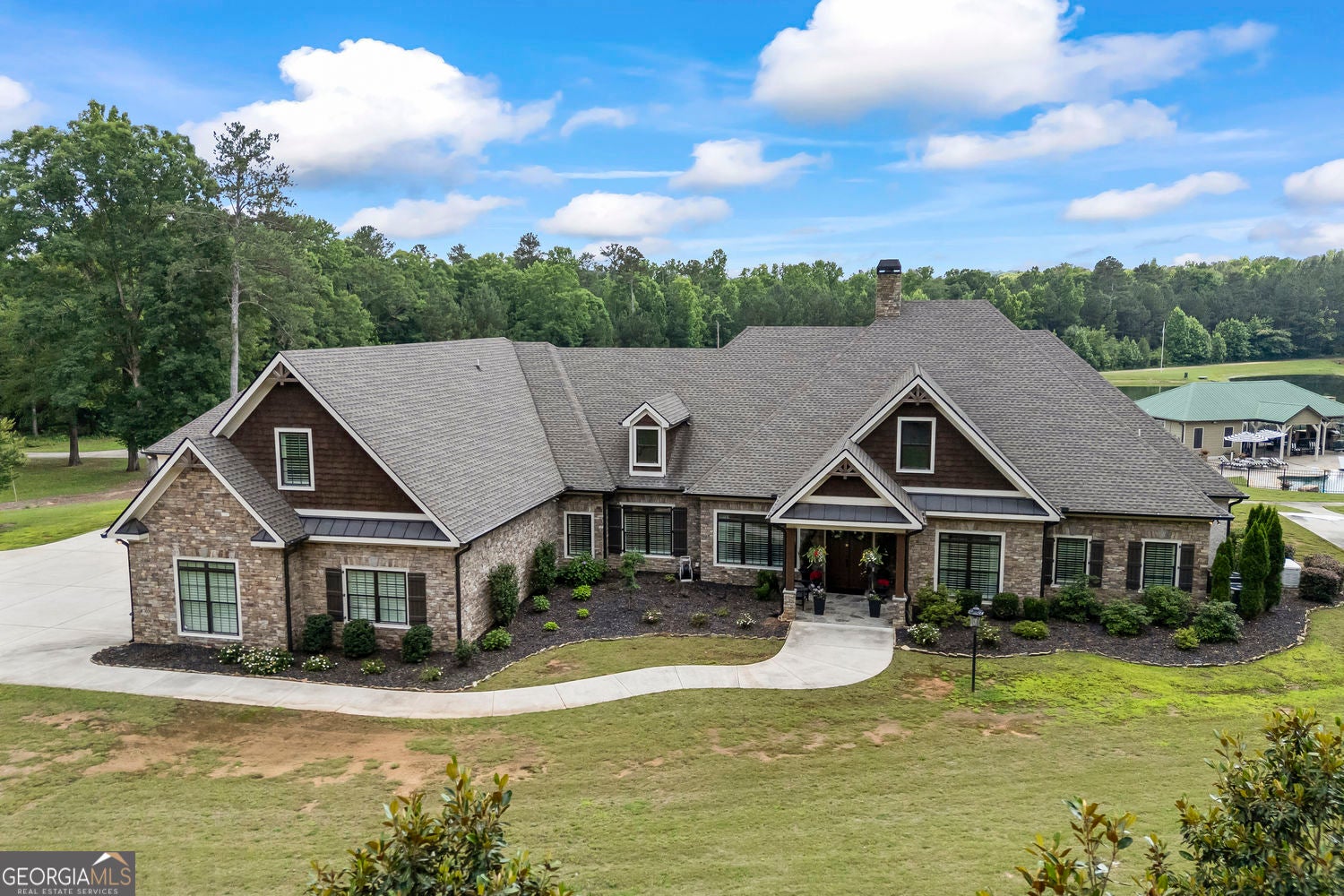 206 Highgrove Estates Dr — photo