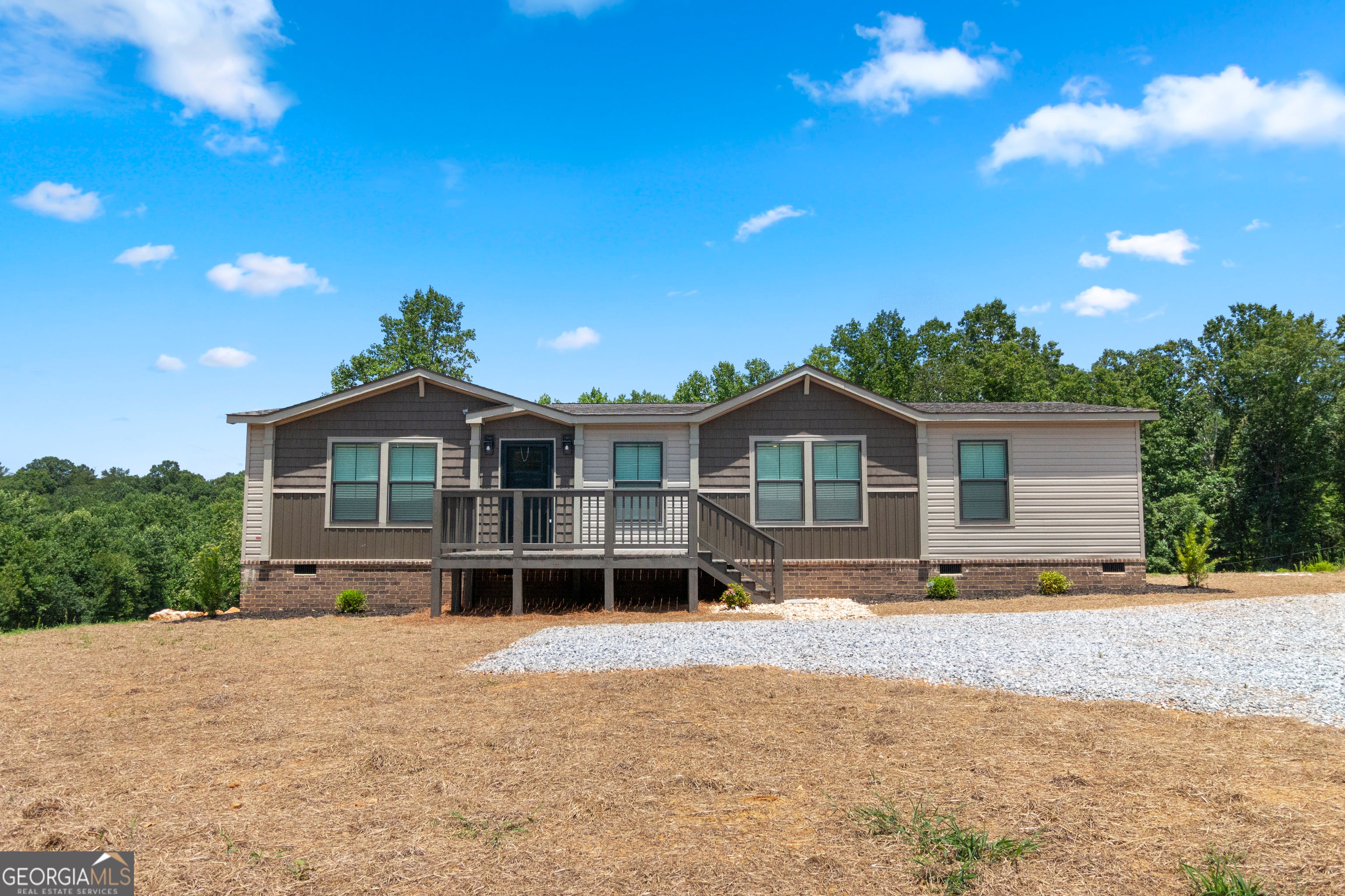 654 Robertson Loop Rd — photo