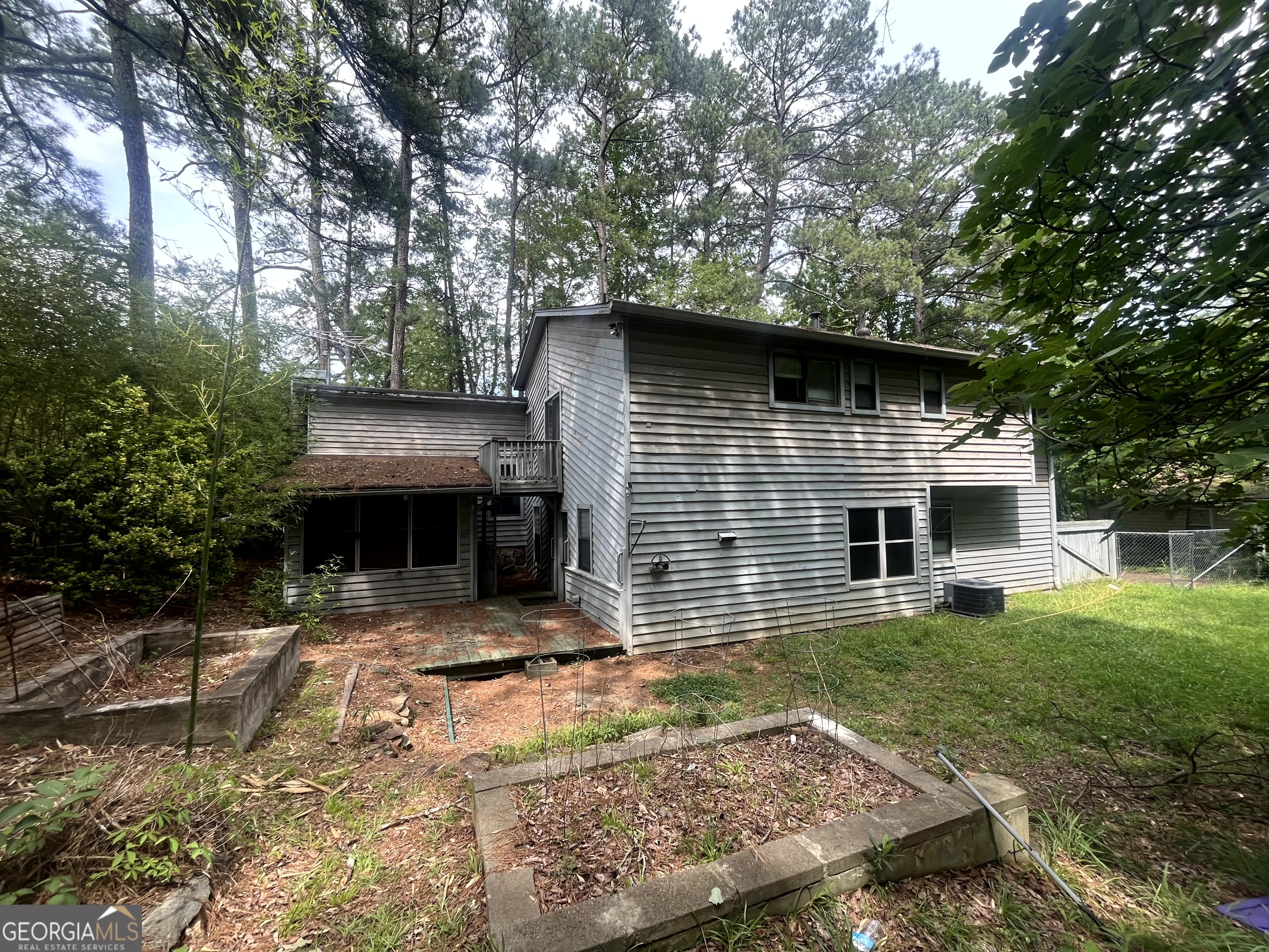 6717 Live Oak Ln — photo