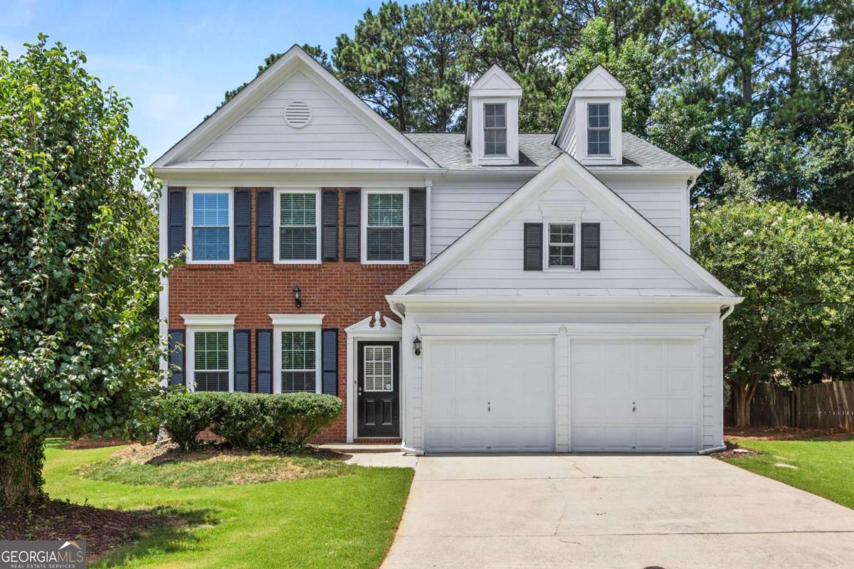 490 Chippenham Ct — photo