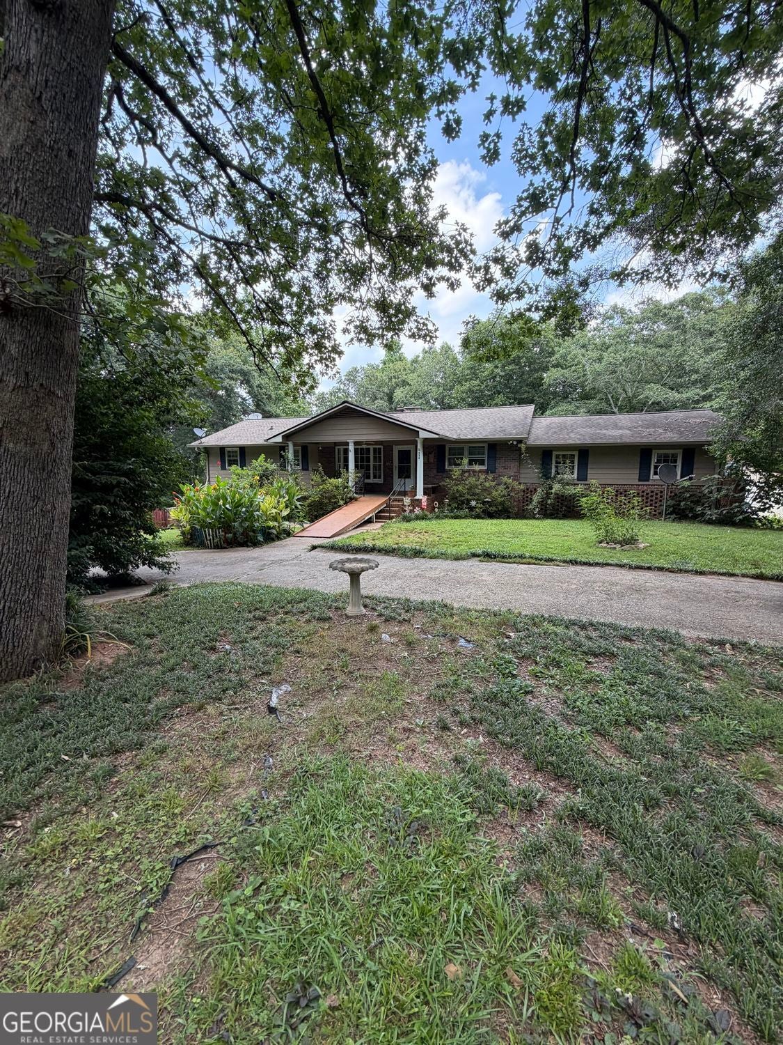 329 Riverbend Dr — photo