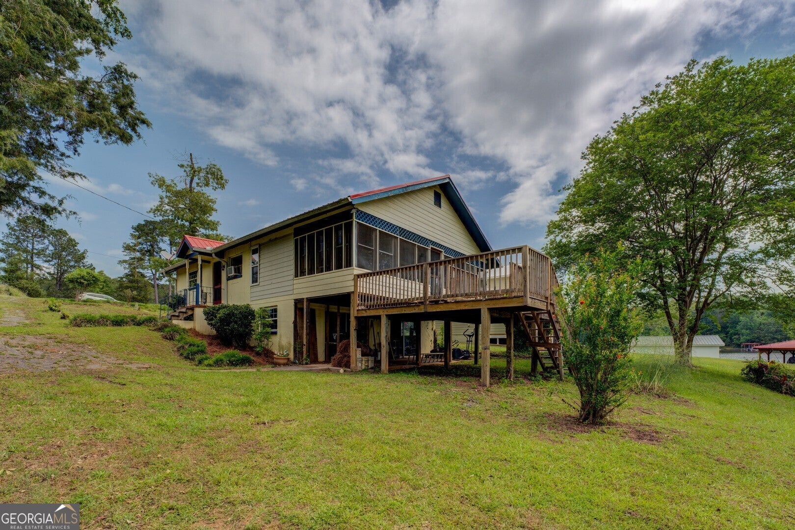 114 Mabry Rd — photo