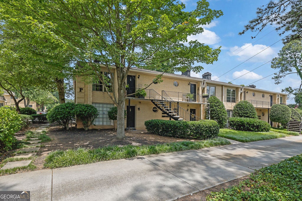 5400 Roswell Rd P3 — photo