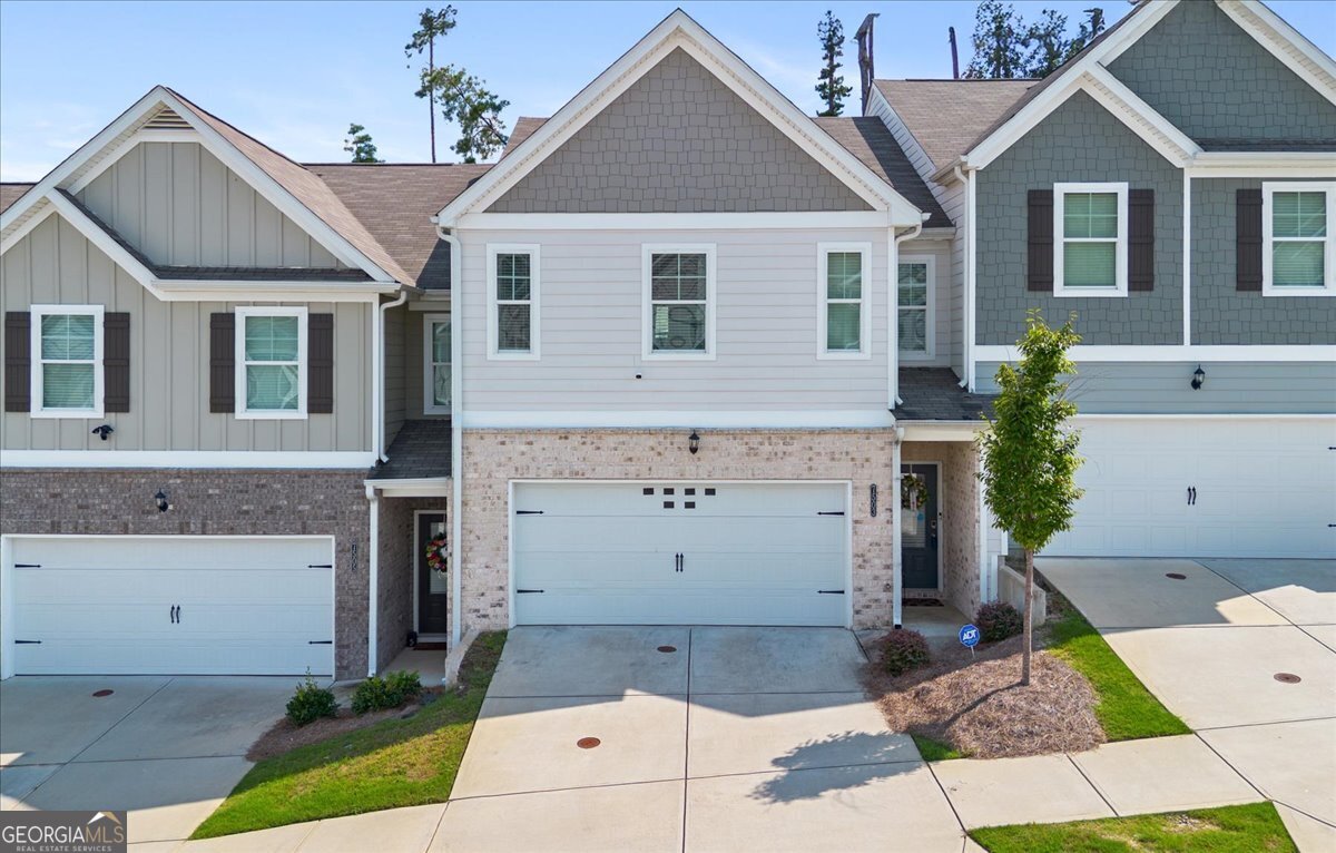 7503 Knoll Hollow Rd — photo