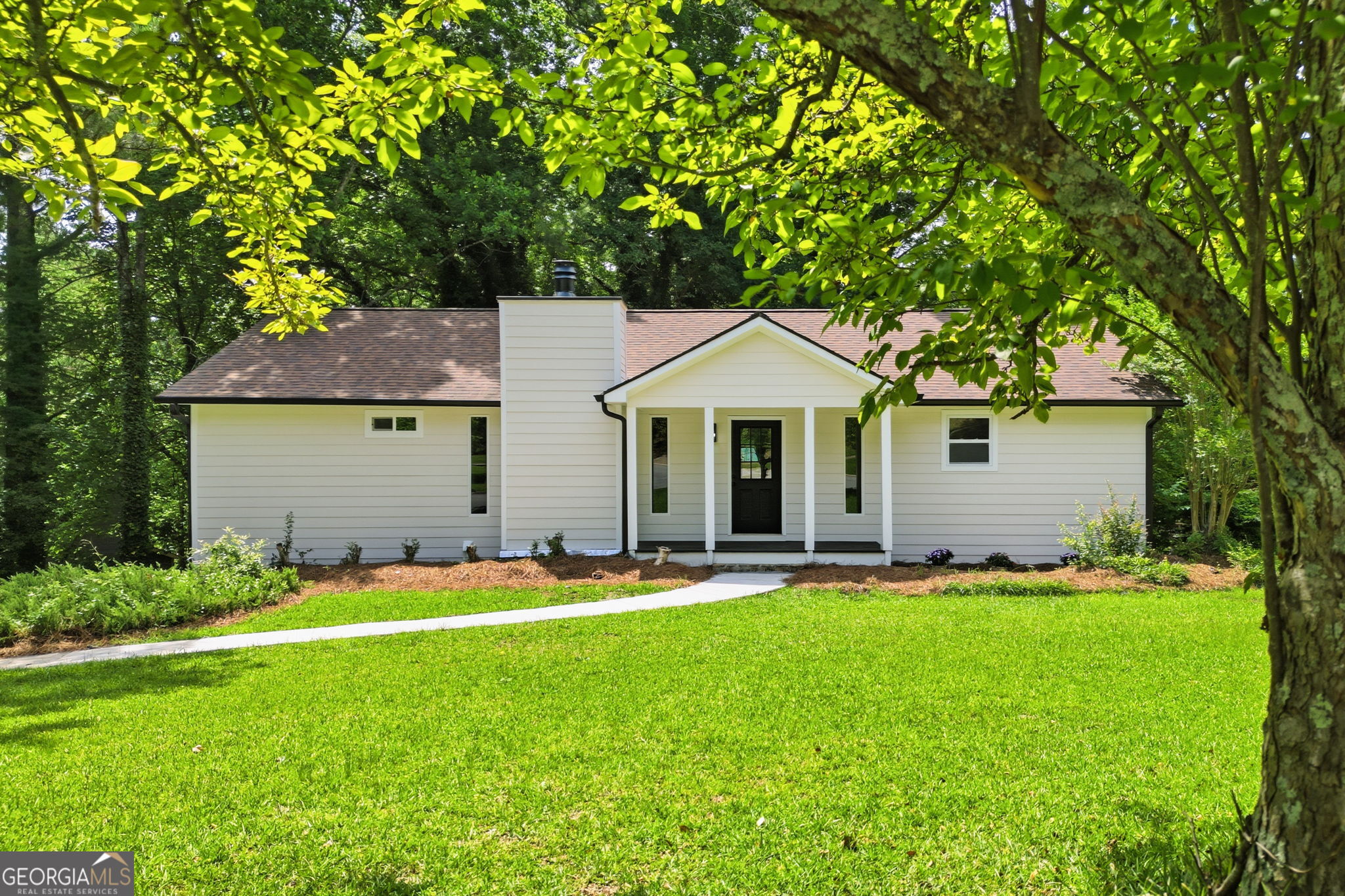 192 Shalloway Dr NE — photo
