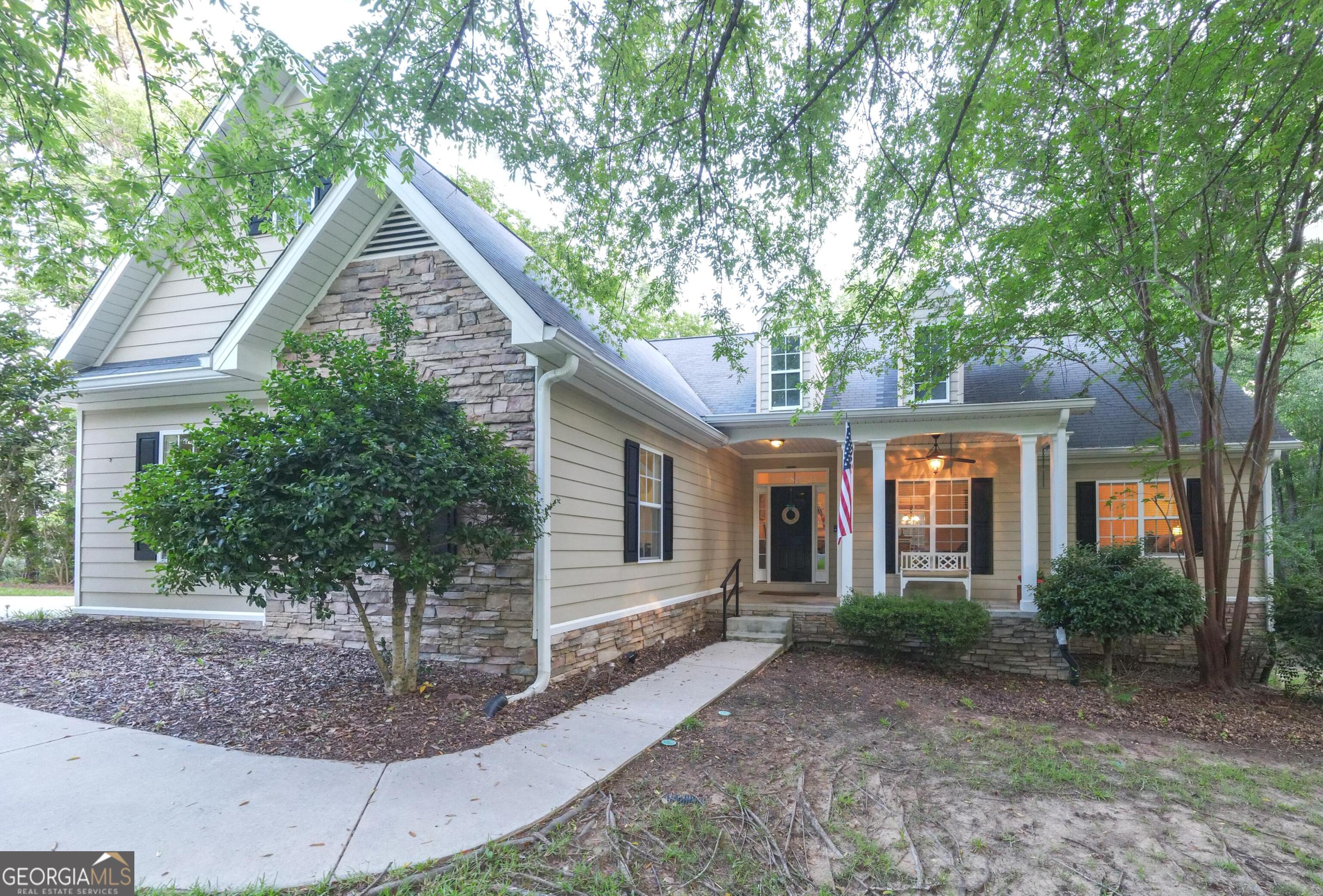 158 Pine Knoll Ln — photo