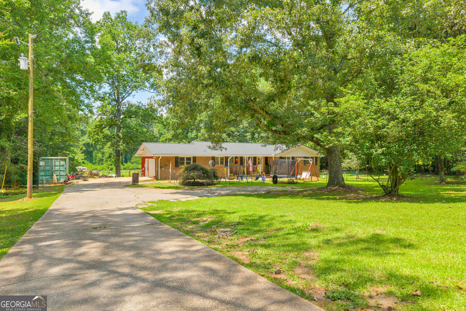 849 Swan Lake Rd — photo