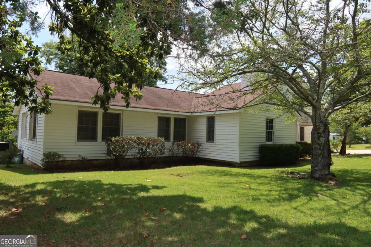 372 Old Monticello Rd — photo