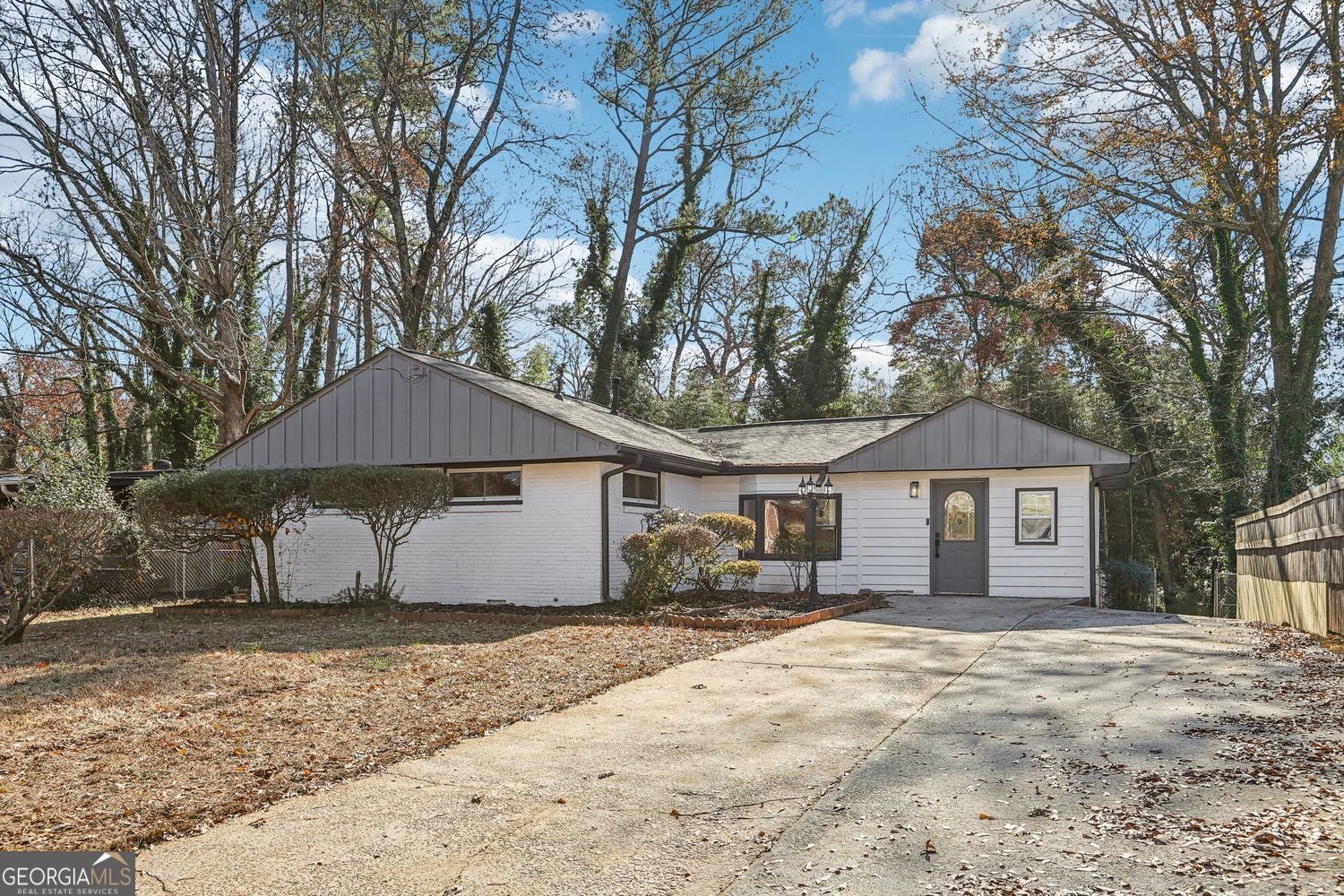 2907 Monterey Dr — photo