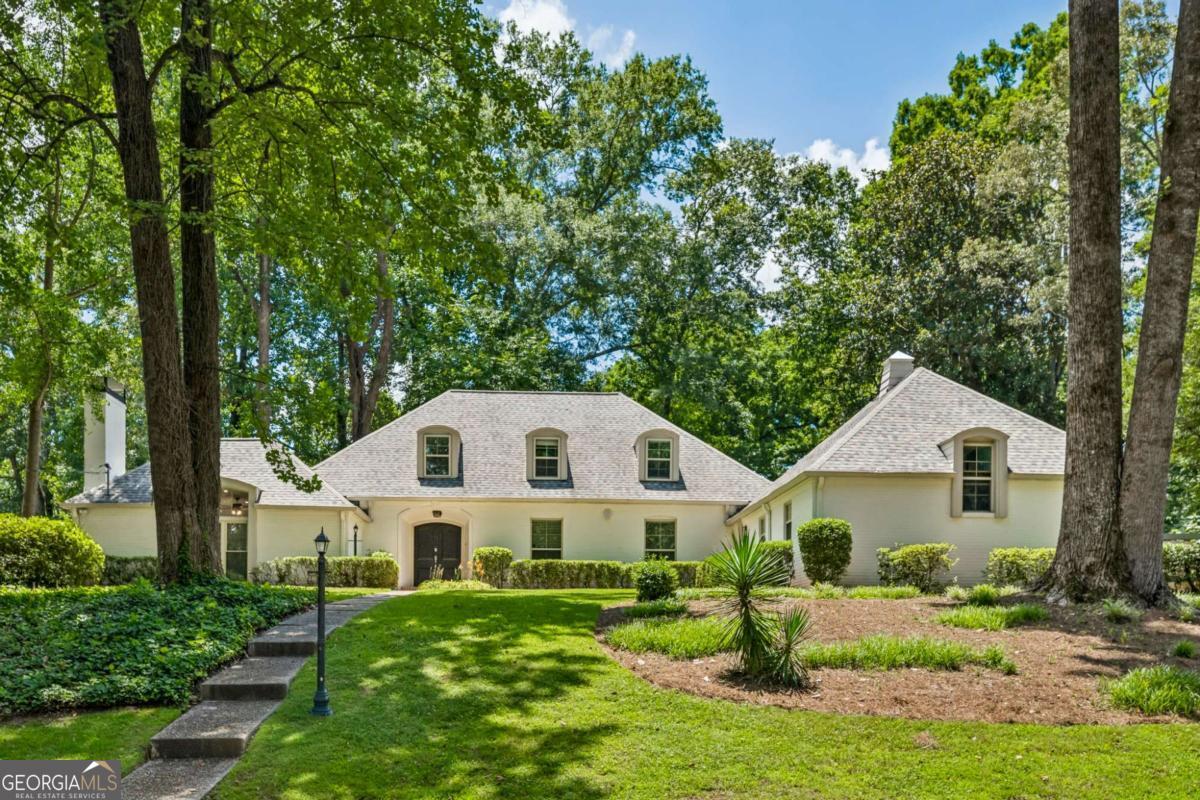 2211 Hill Park Ct — photo