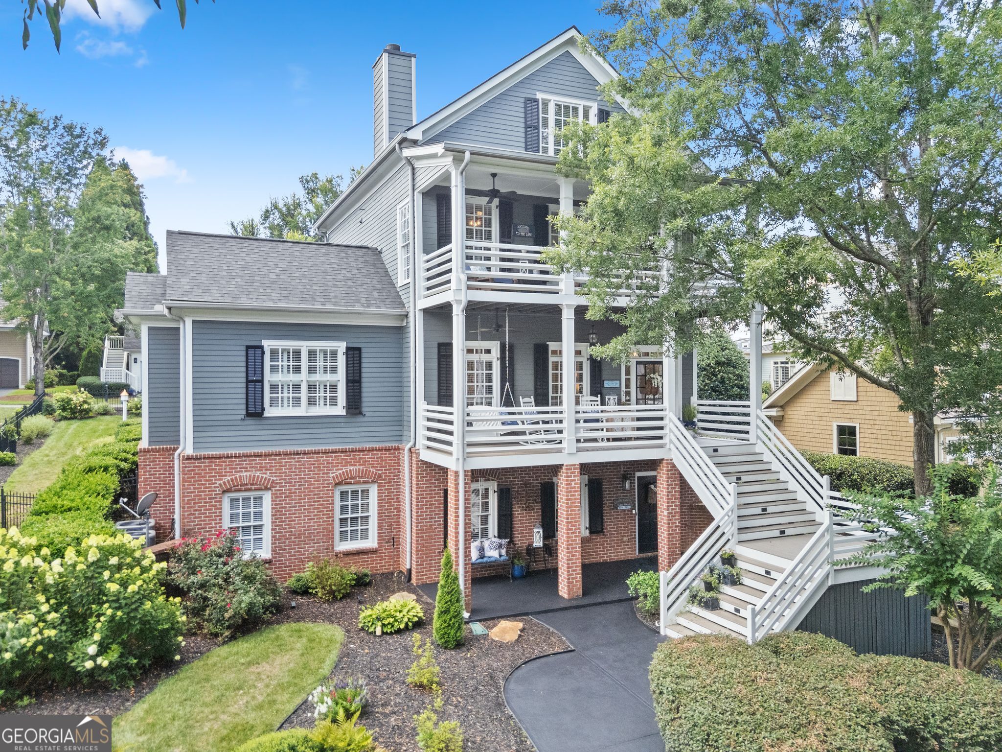 311 Waterfront Park Ln — photo